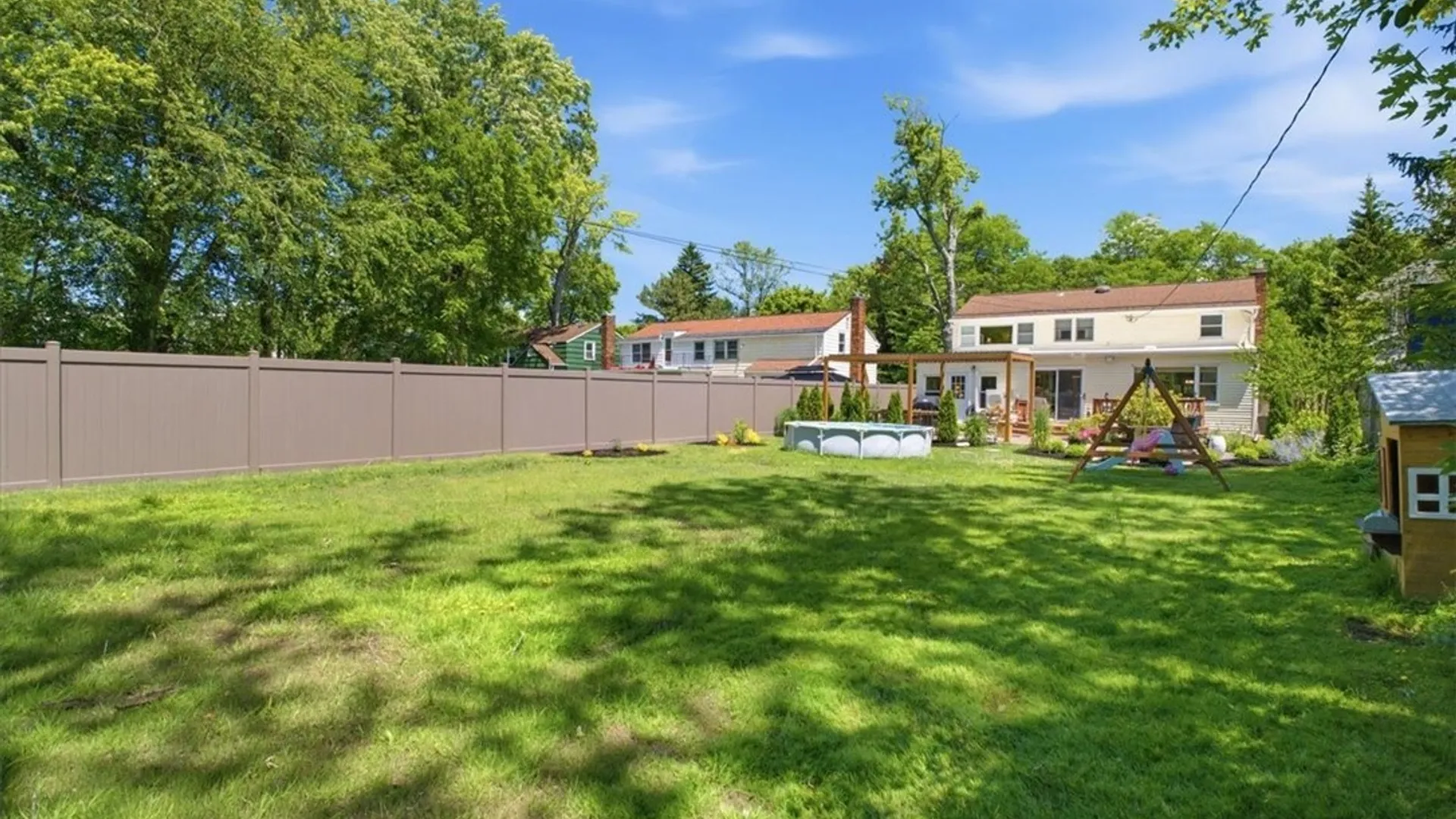 Property at 229 Roycroft Boulevard, Amherst, NY 14226 38