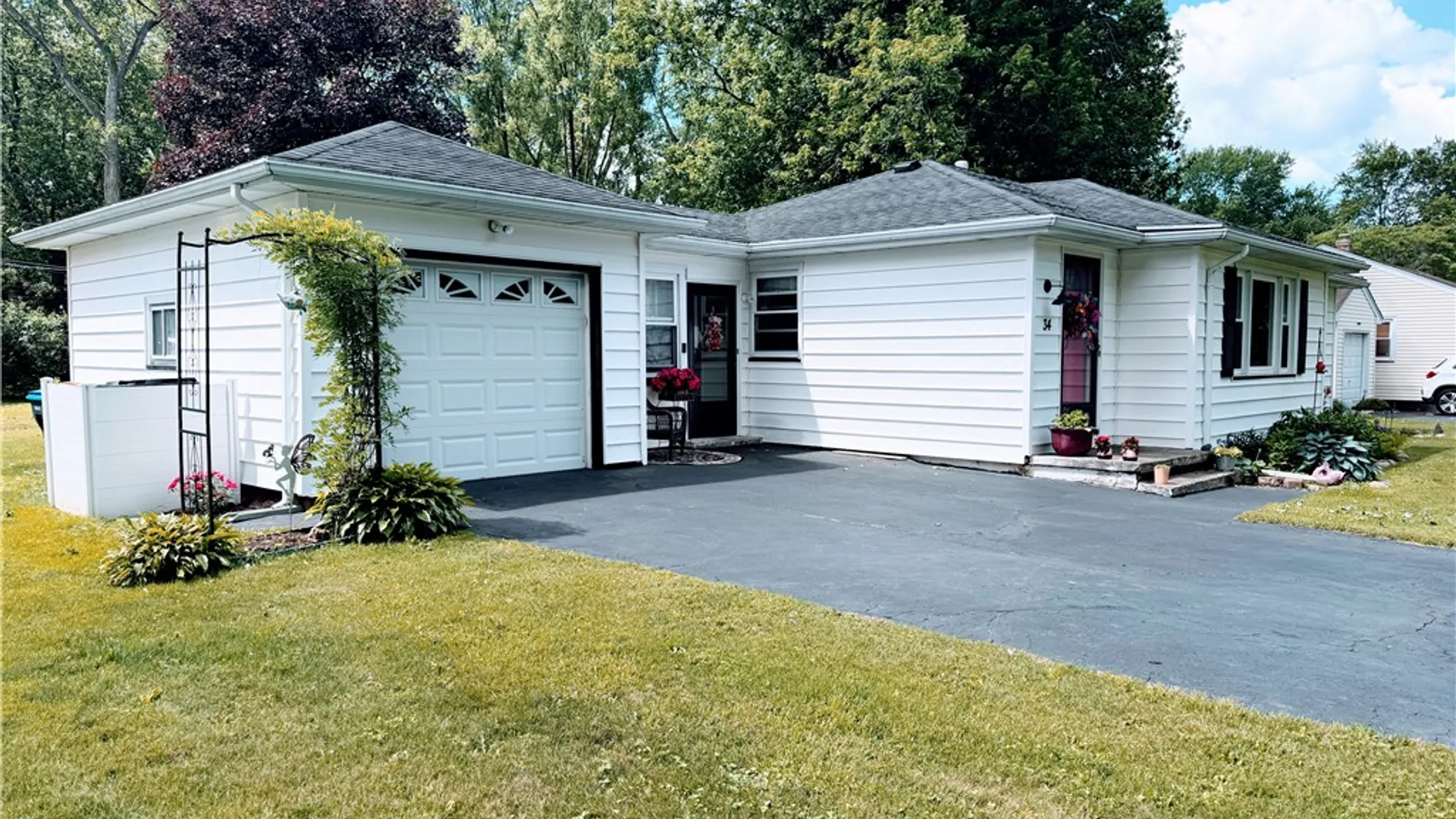 Property at 34 Adela Cir, Chili, NY 14624 3