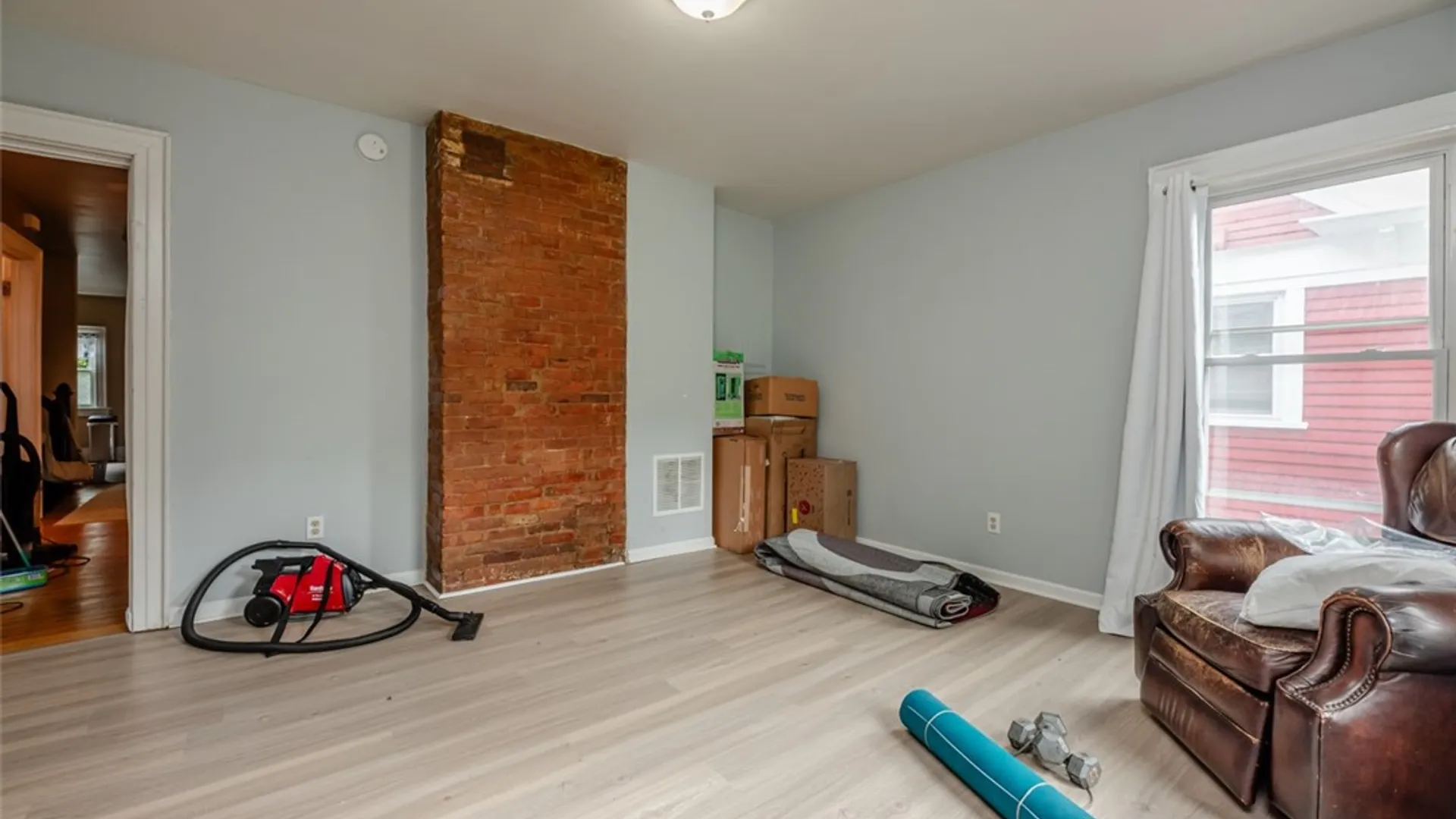 Property at 39 Oxford Street, Rochester, NY 14607 10
