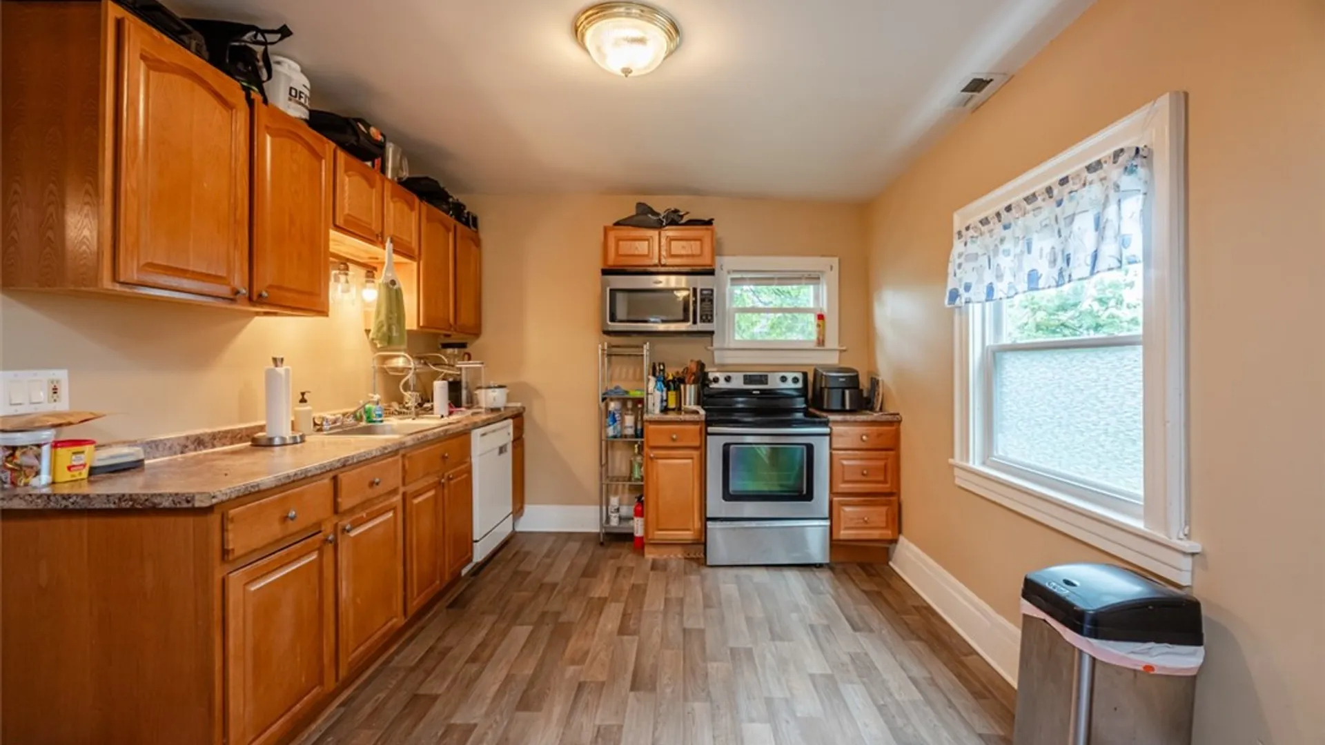Property at 39 Oxford Street, Rochester, NY 14607 17