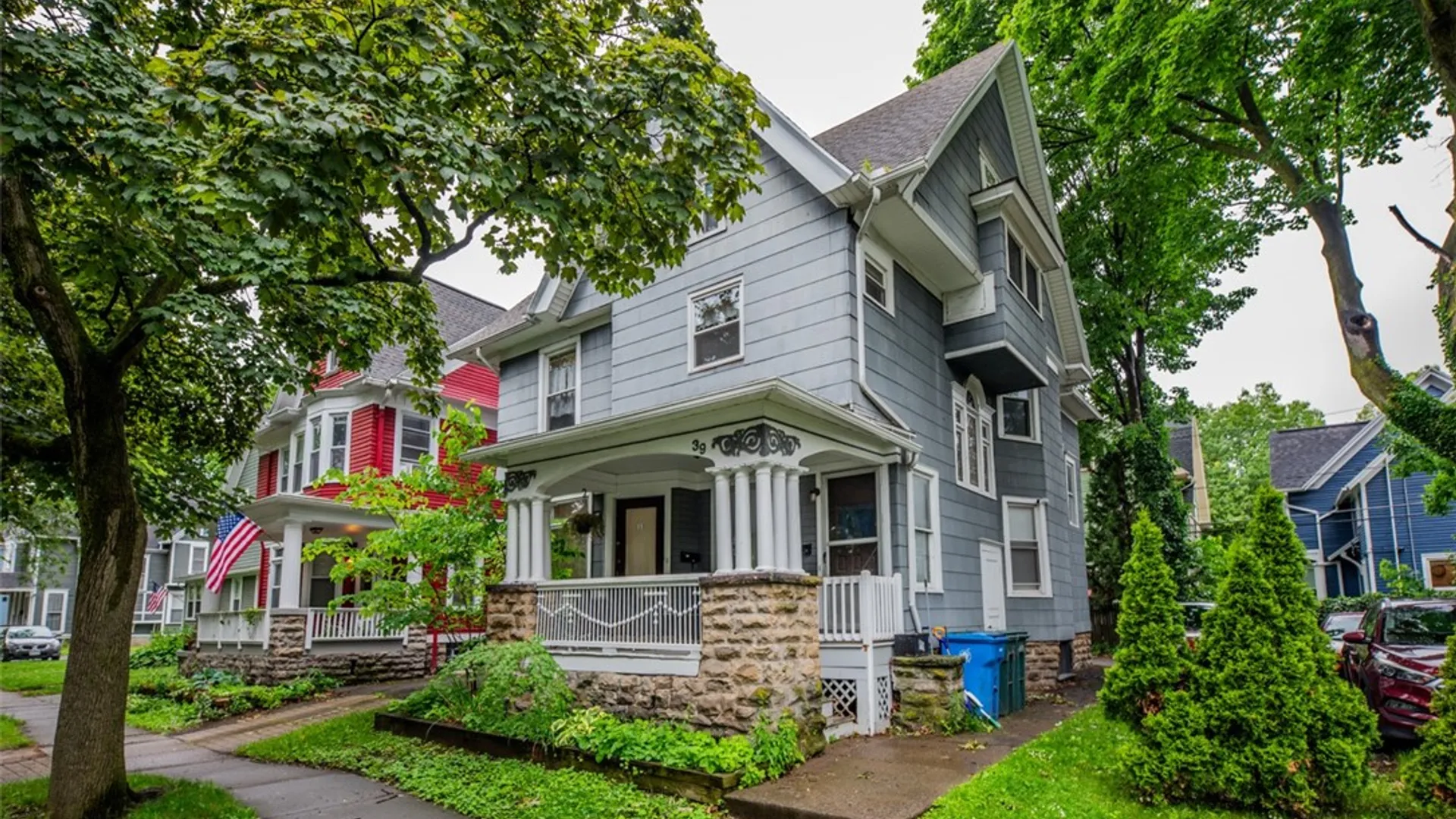 Property at 39 Oxford Street, Rochester, NY 14607 4