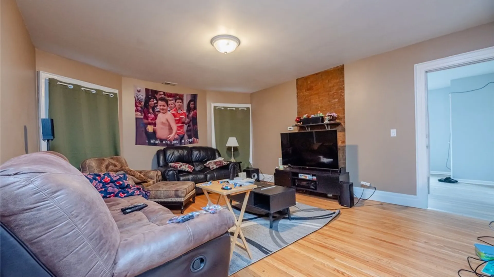 Property at 39 Oxford Street, Rochester, NY 14607 6