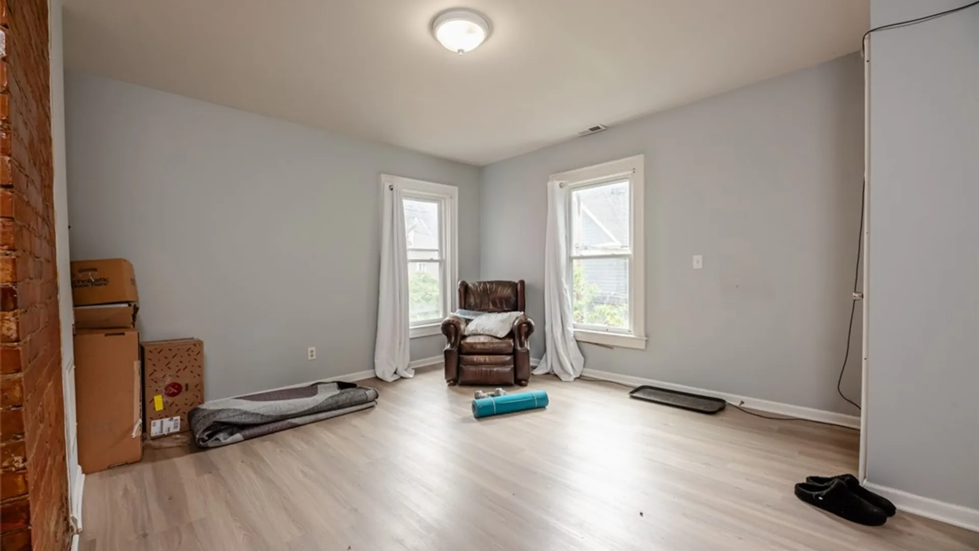 Property at 39 Oxford Street, Rochester, NY 14607 9