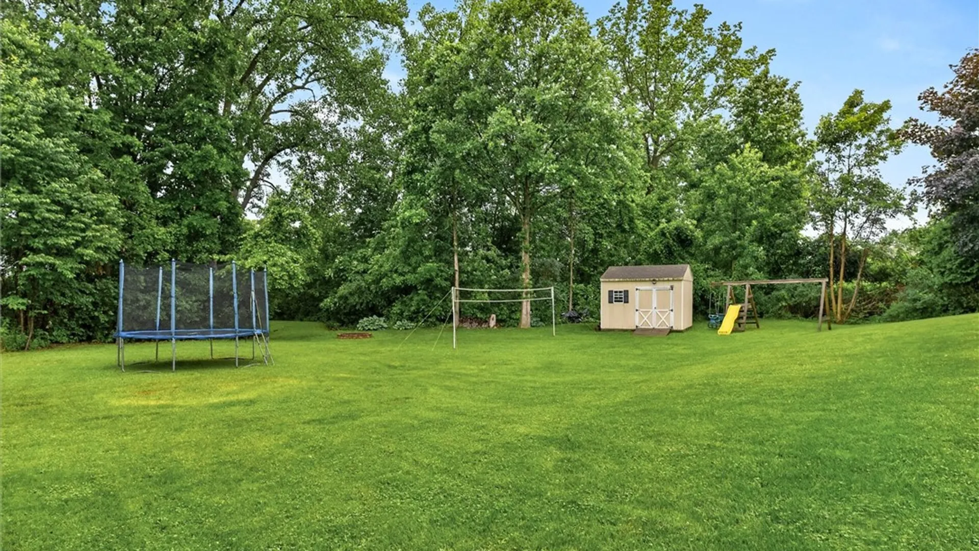 Property at 103 Sparrow Drive, Henrietta, NY 14586 36