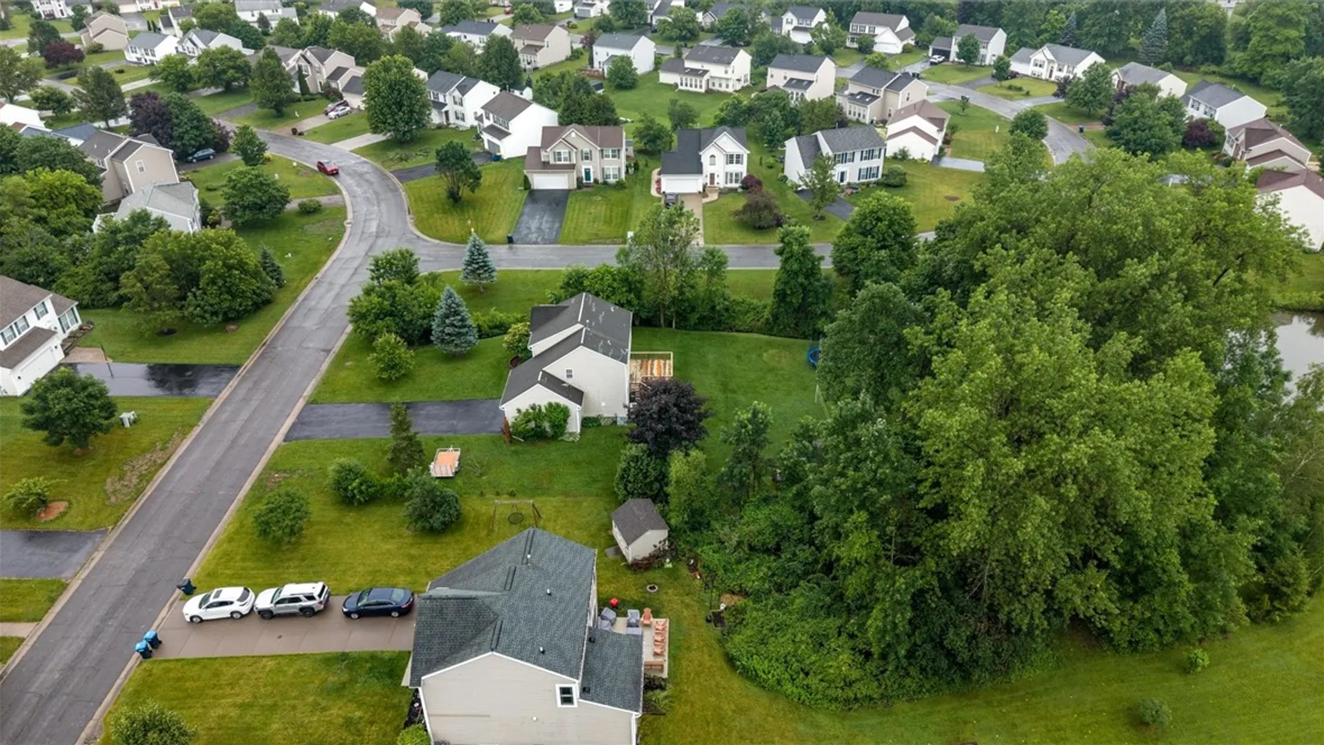 Property at 103 Sparrow Drive, Henrietta, NY 14586 46