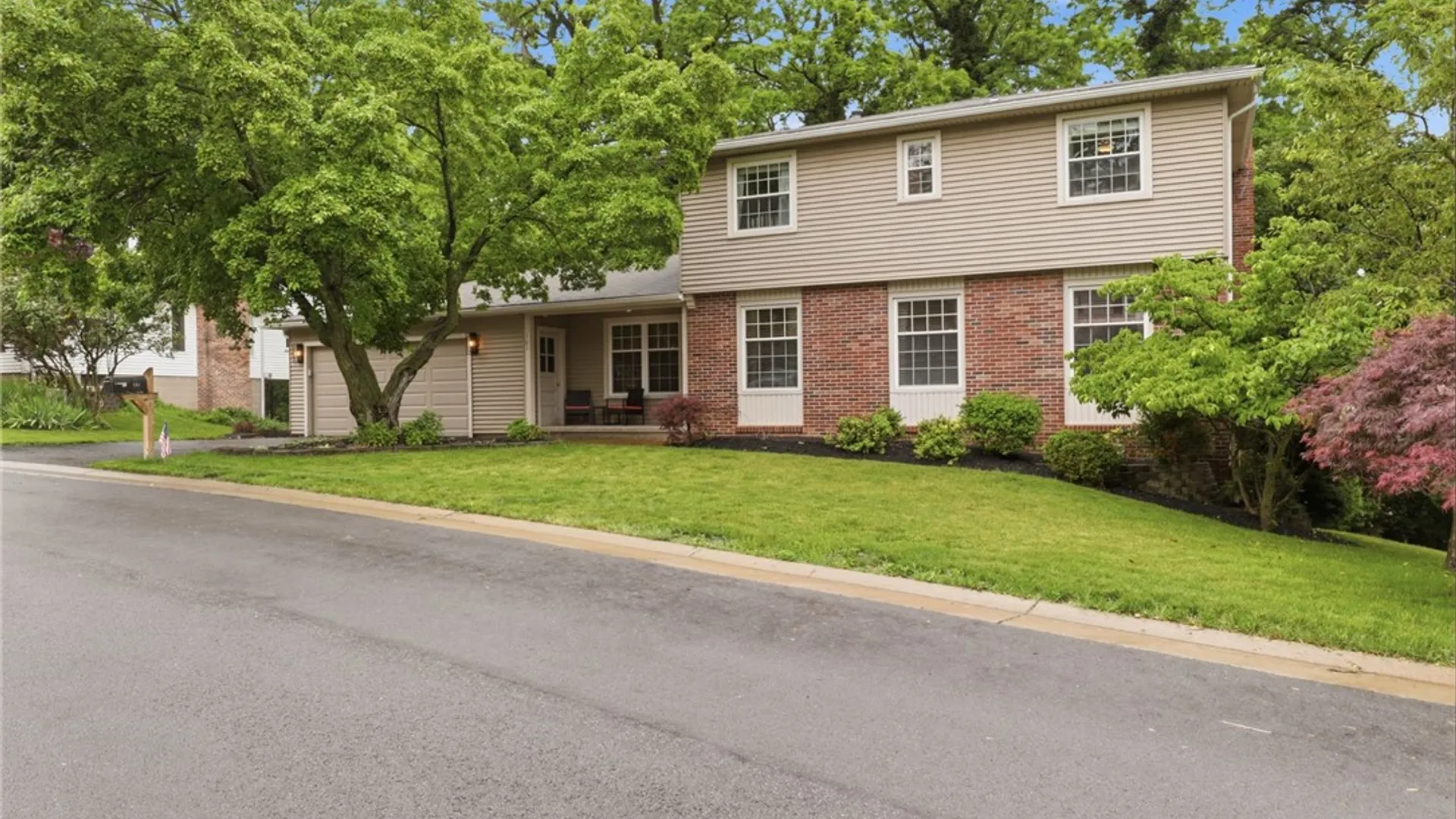 Property at 161 Selborne Chase, Perinton, NY 14450 2