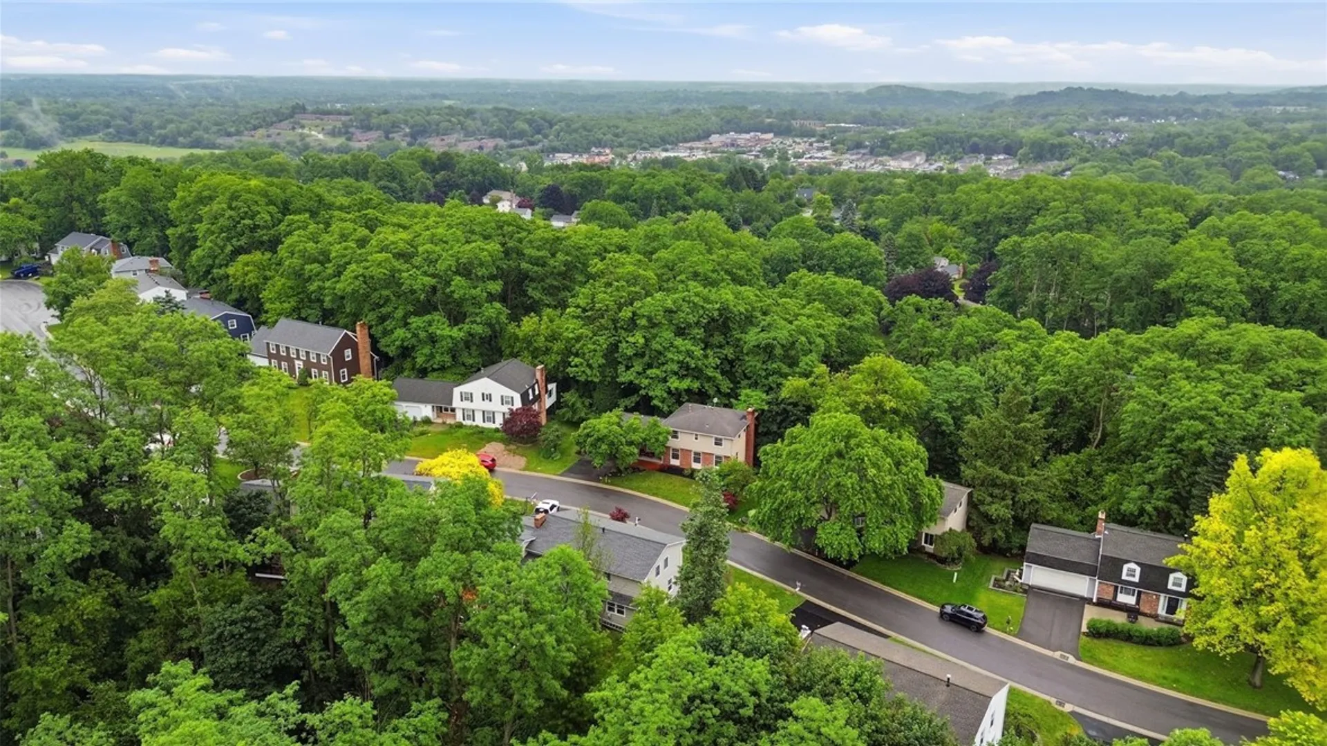 Property at 161 Selborne Chase, Perinton, NY 14450 36