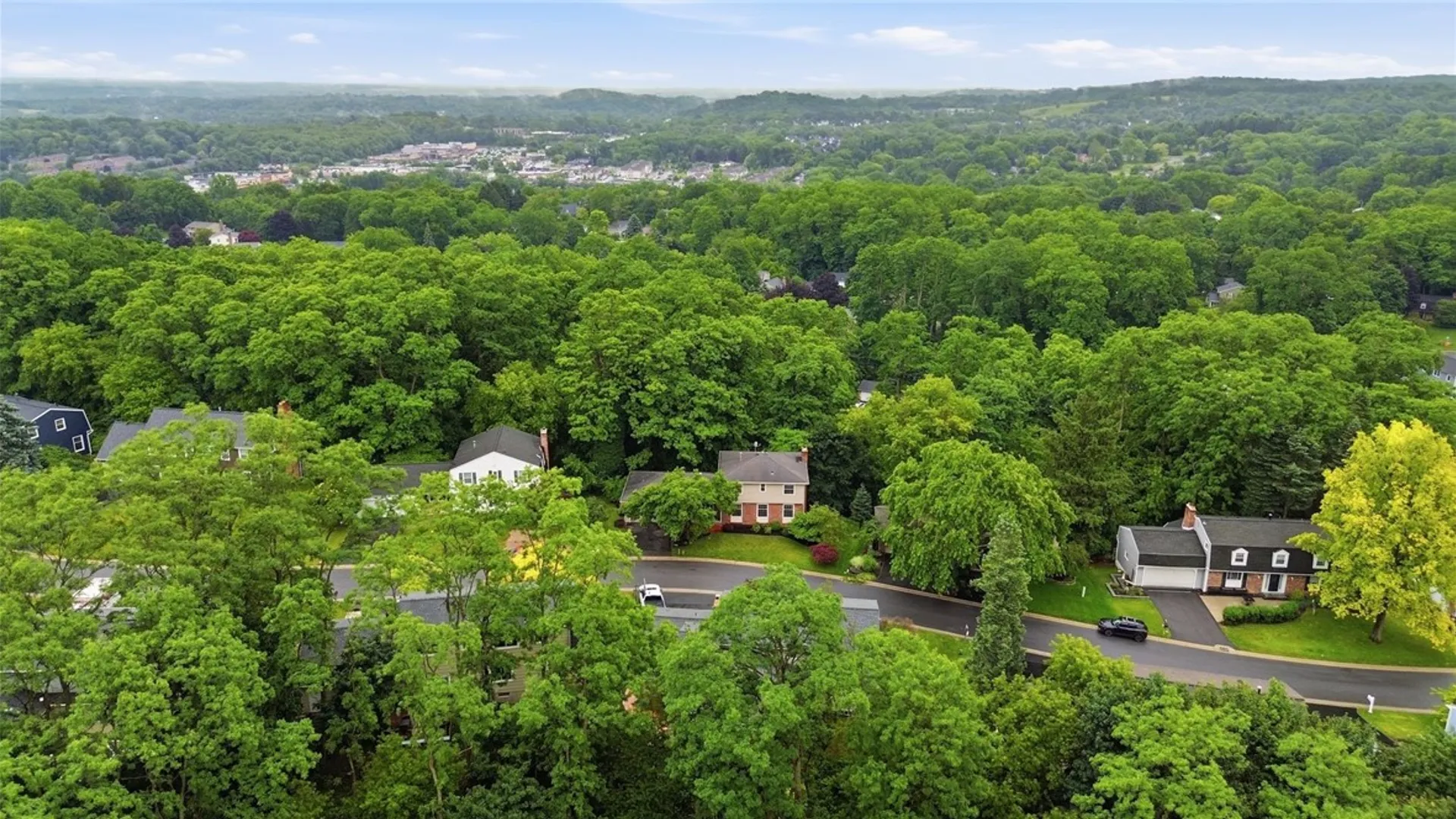 Property at 161 Selborne Chase, Perinton, NY 14450 37