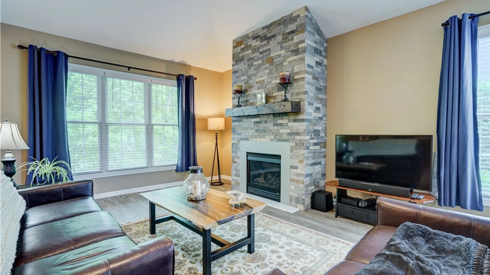 Property at 1037 Chapelhill Drive, Victor, NY 14564 11