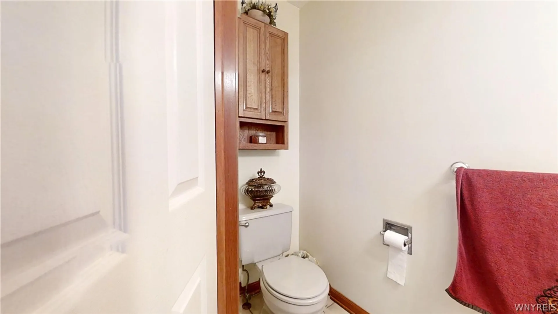 Property at 6983 Samantha Ct, Wheatfield, NY 14304 18
