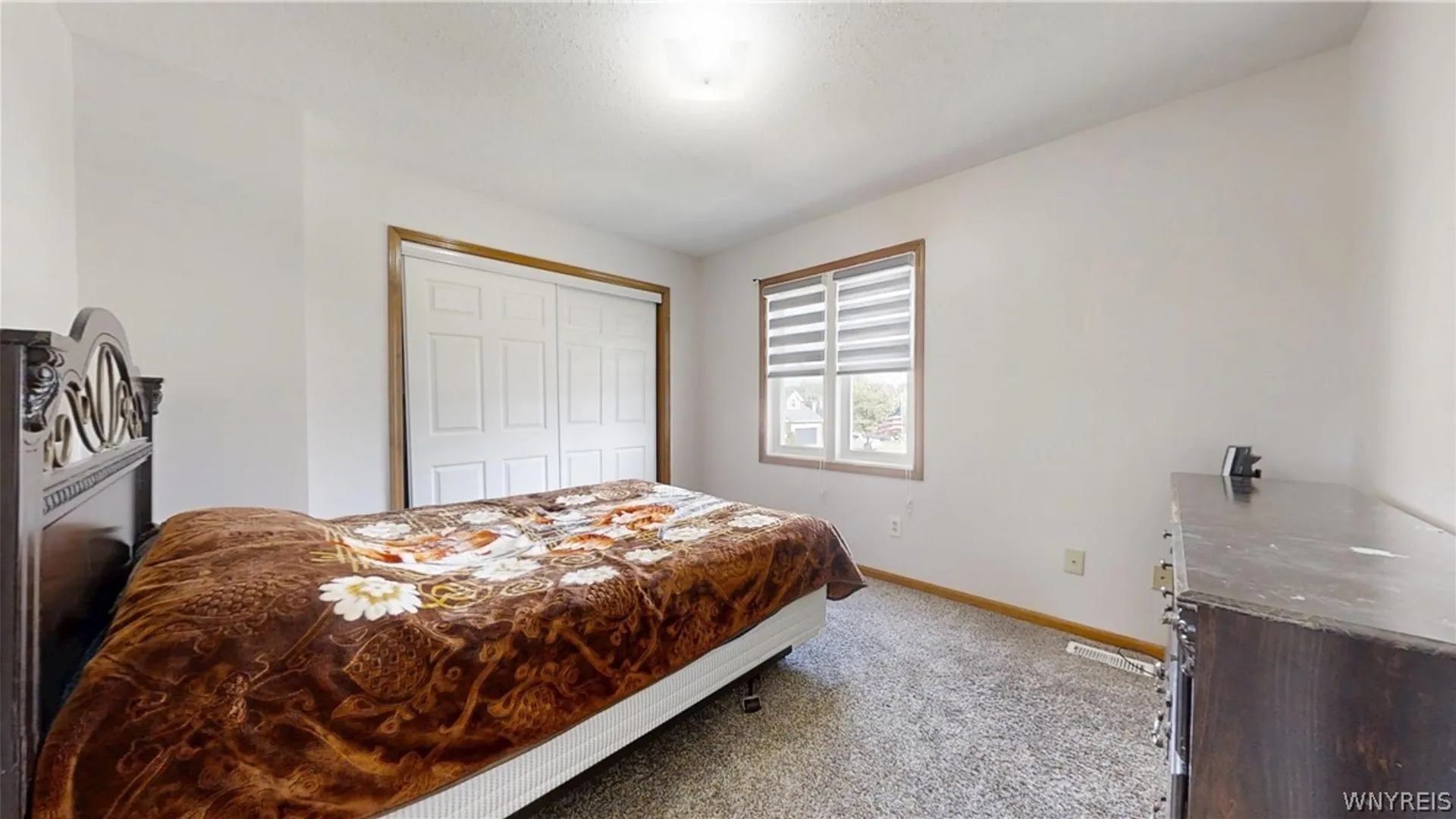 Property at 6983 Samantha Ct, Wheatfield, NY 14304 24