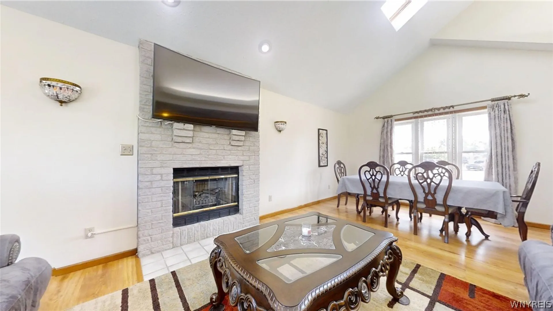 Property at 6983 Samantha Ct, Wheatfield, NY 14304 5
