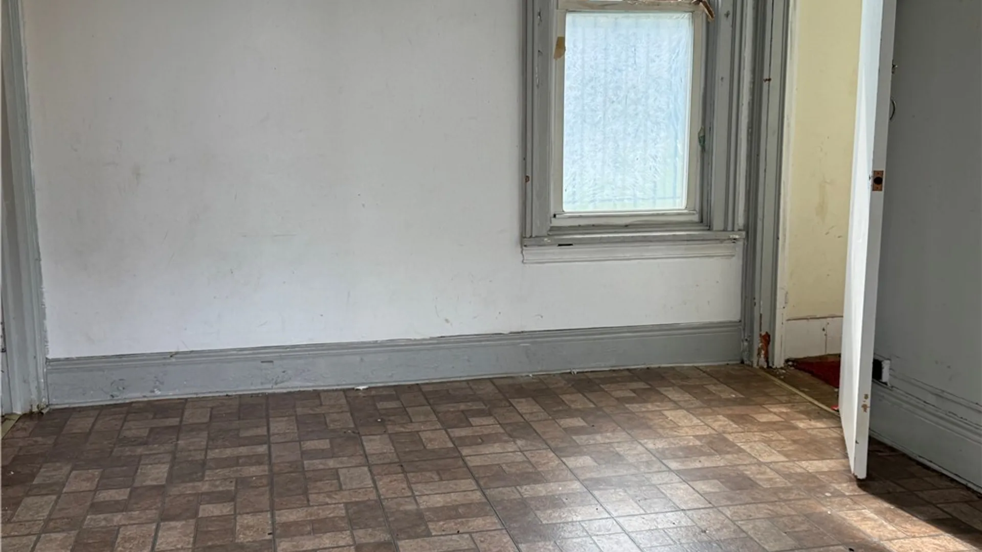 Property at 38 Kingsley Street, Buffalo, NY 14208 11