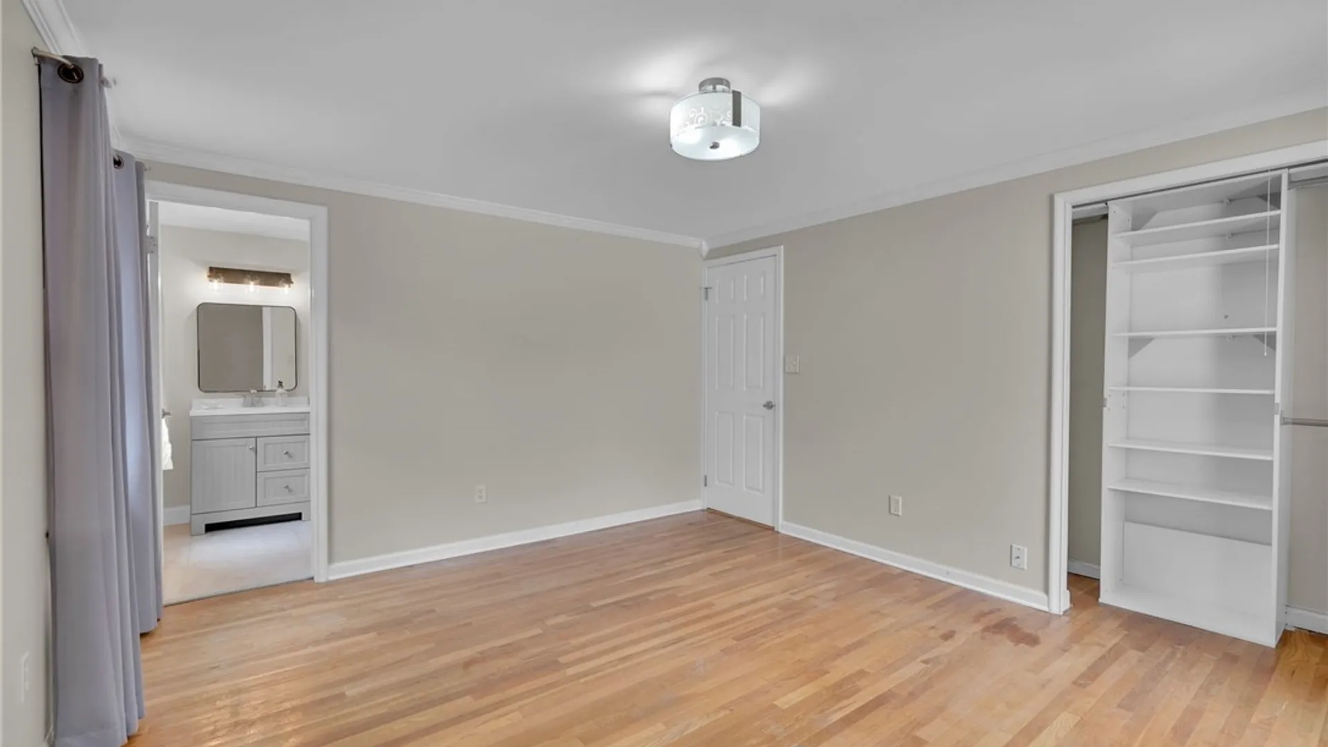 Property at 38 Sandhurst Lane, Amherst, NY 14221 25