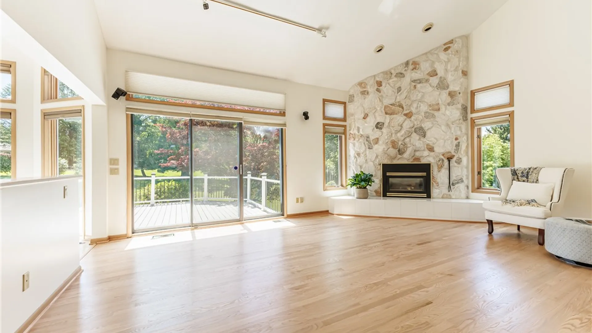 Property at 61 Sutton Point, Pittsford, NY 14534 19