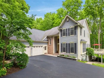 341 Thornebush Drive, Victor, NY 14564