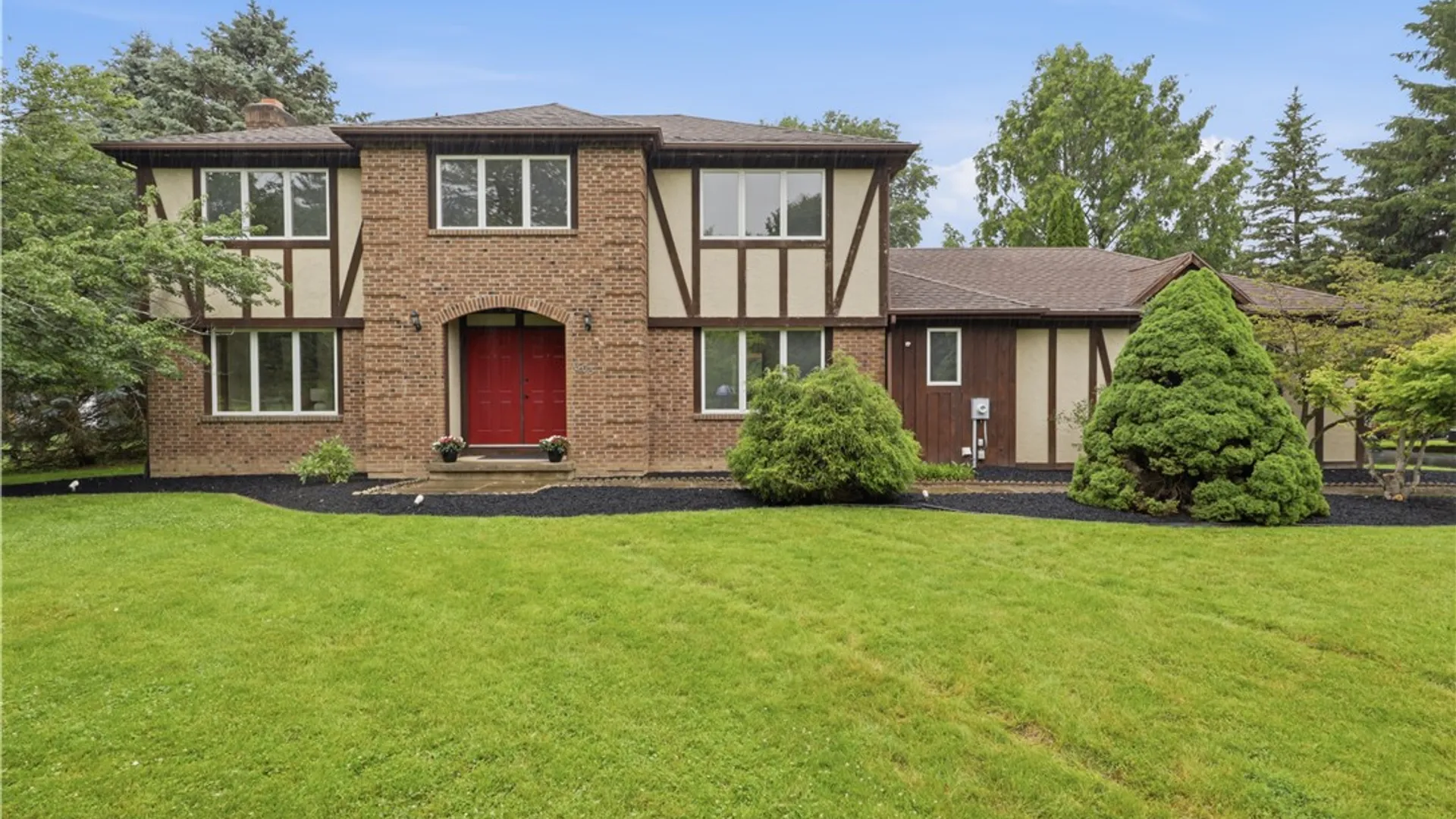 Property at 303 Maidstone Drive, Webster, NY 14580 3