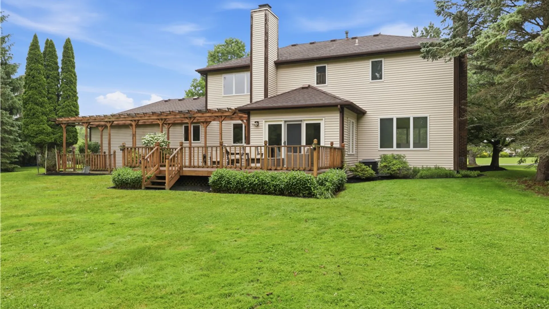 Property at 303 Maidstone Drive, Webster, NY 14580 40