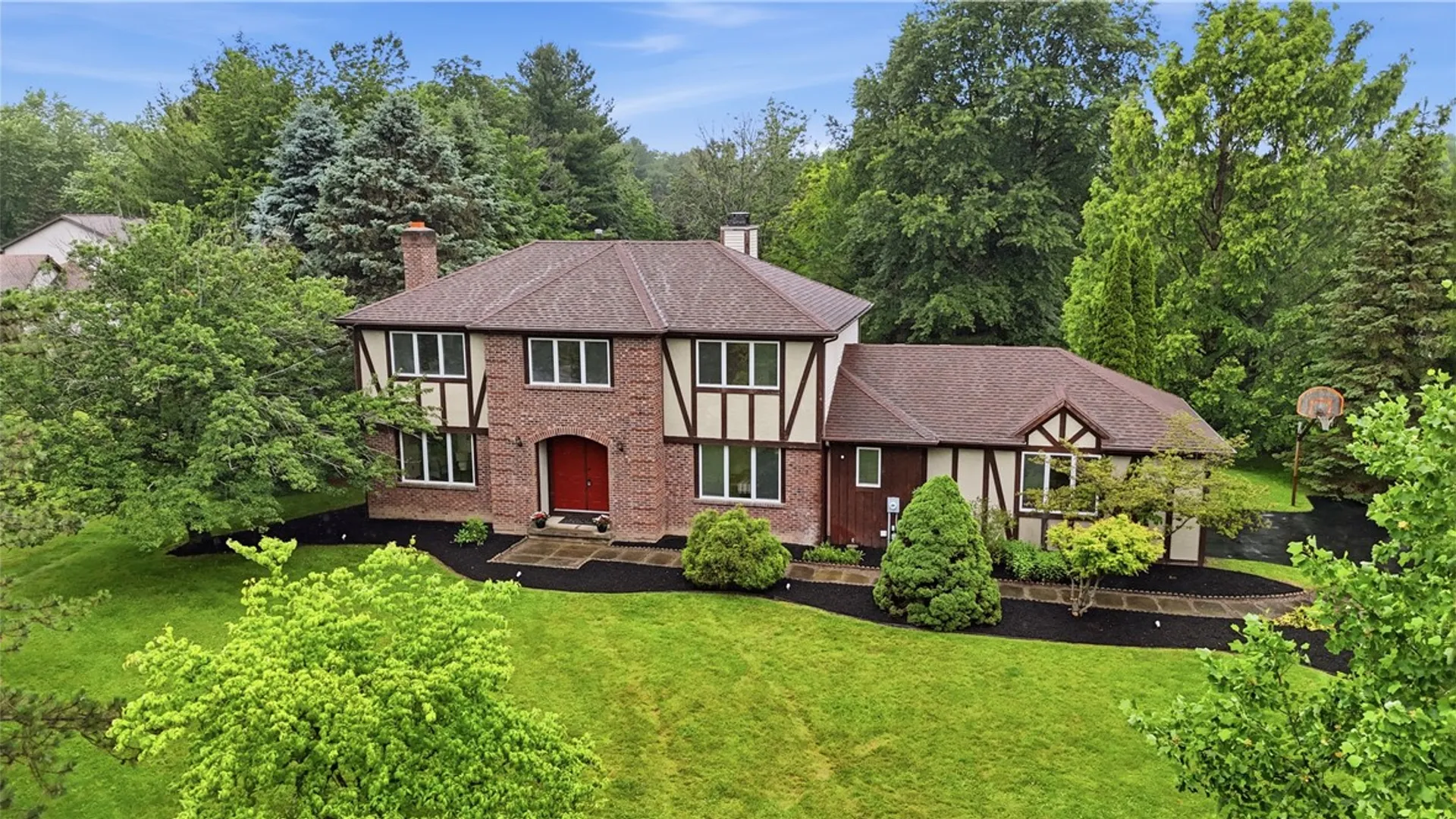 Property at 303 Maidstone Drive, Webster, NY 14580 42