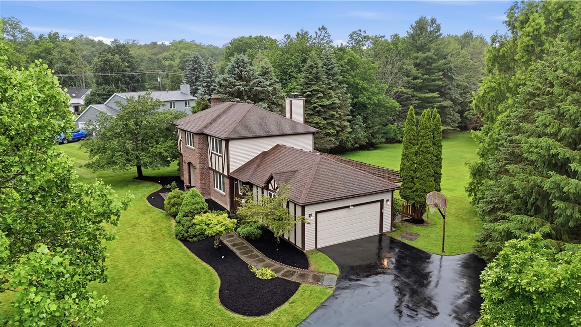 Property at 303 Maidstone Drive, Webster, NY 14580 43