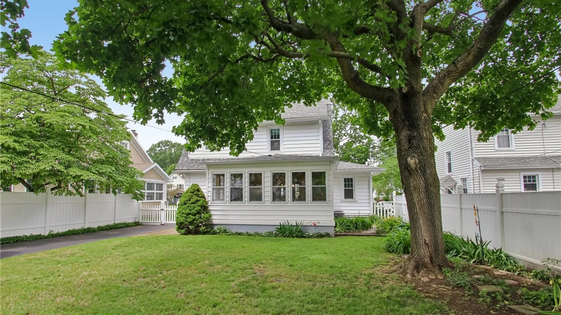 Property at 390 Winona Boulevard, Irondequoit, NY 14617 36