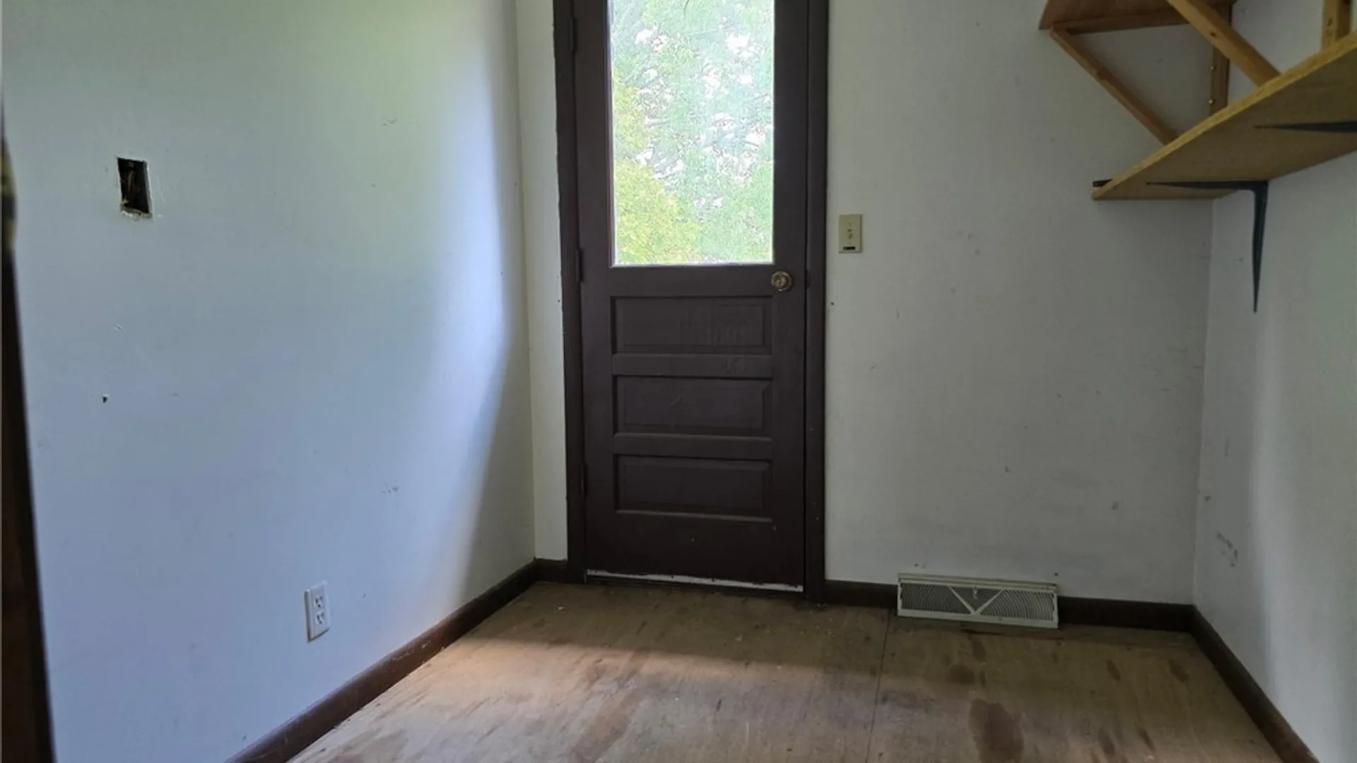 Property at 120 Autumnvale, Lockport City, NY 14094 15