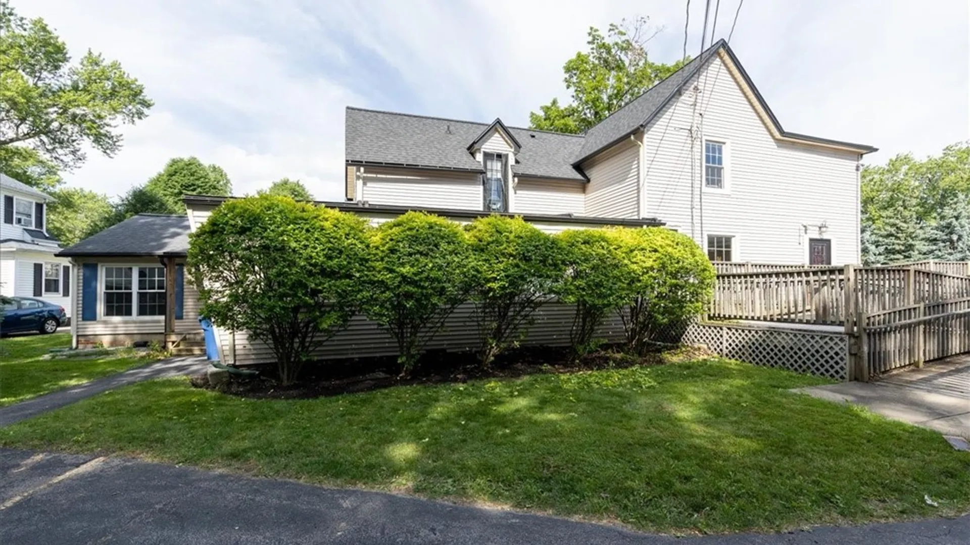 Property at 22 Lafayette Boulevard, Amherst, NY 14221 19