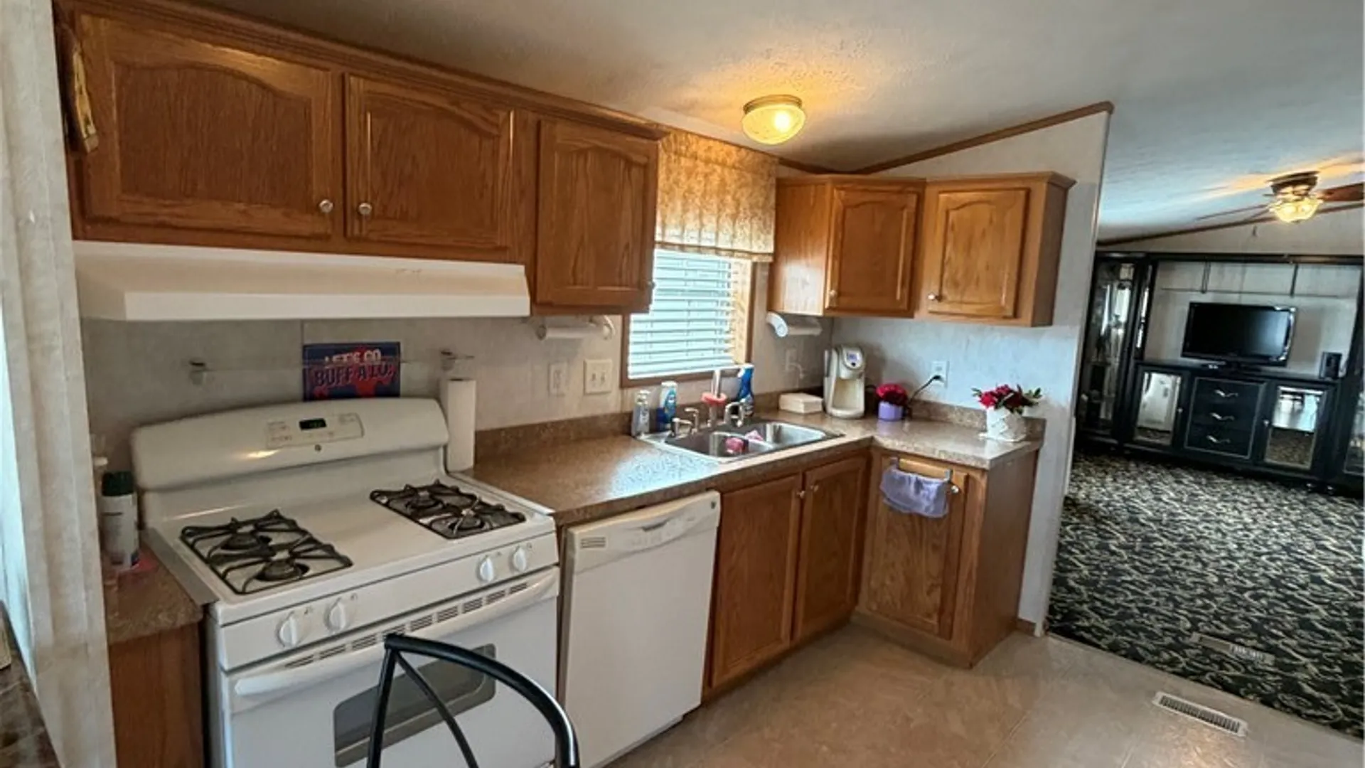 Property at 1774 Military Road #69, Tonawanda, NY 14217 8
