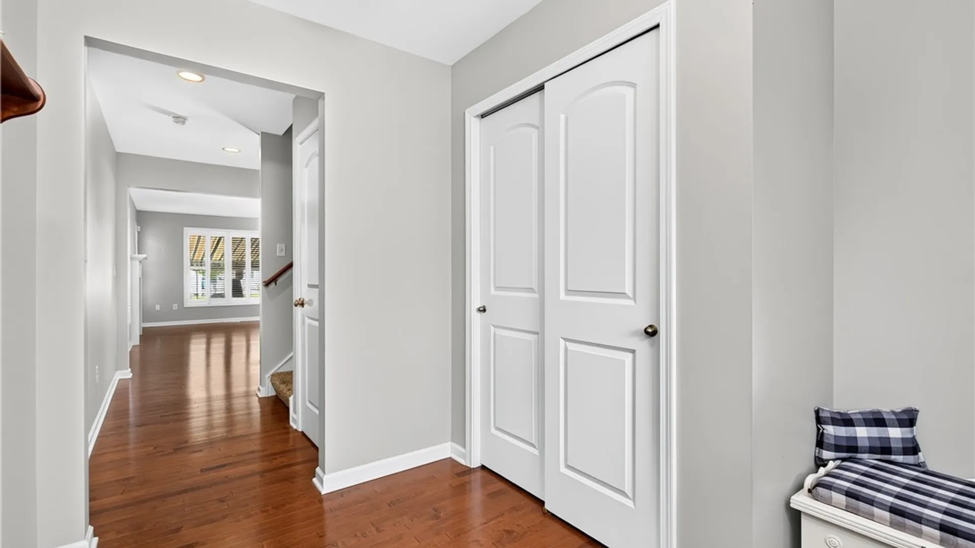Property at 28 Cumberland St, Lancaster, NY 14086 4