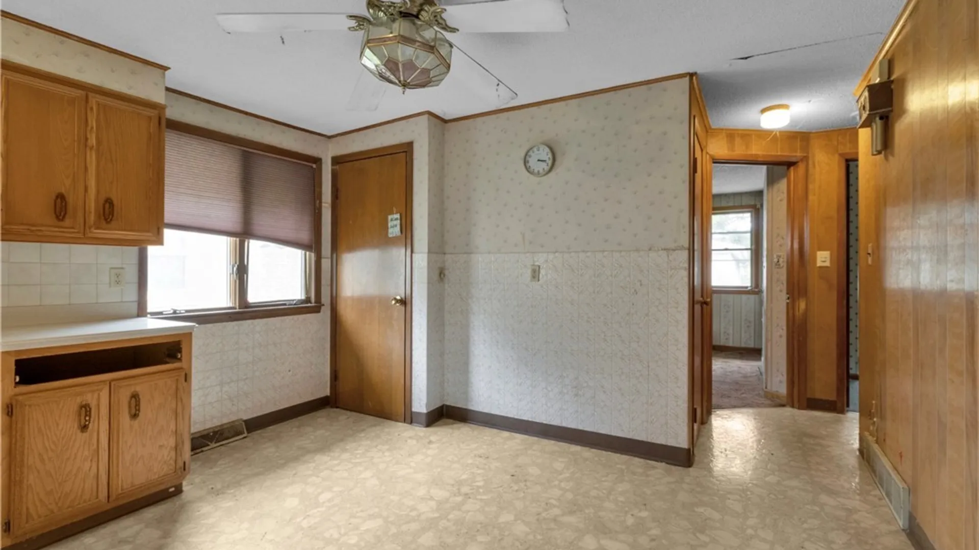 Property at 436 Weimar Street, Buffalo, NY 14206 14