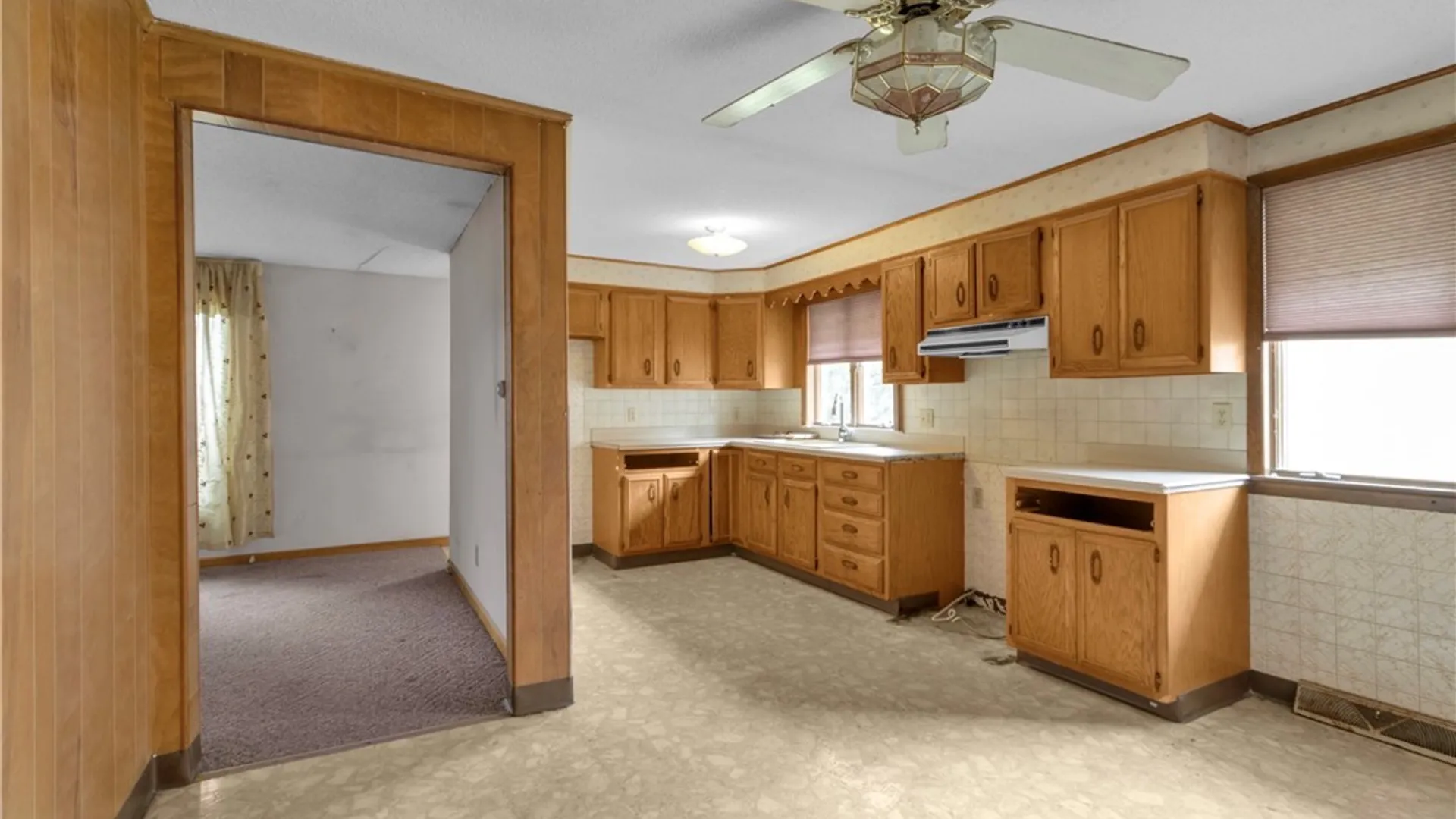 Property at 436 Weimar Street, Buffalo, NY 14206 16