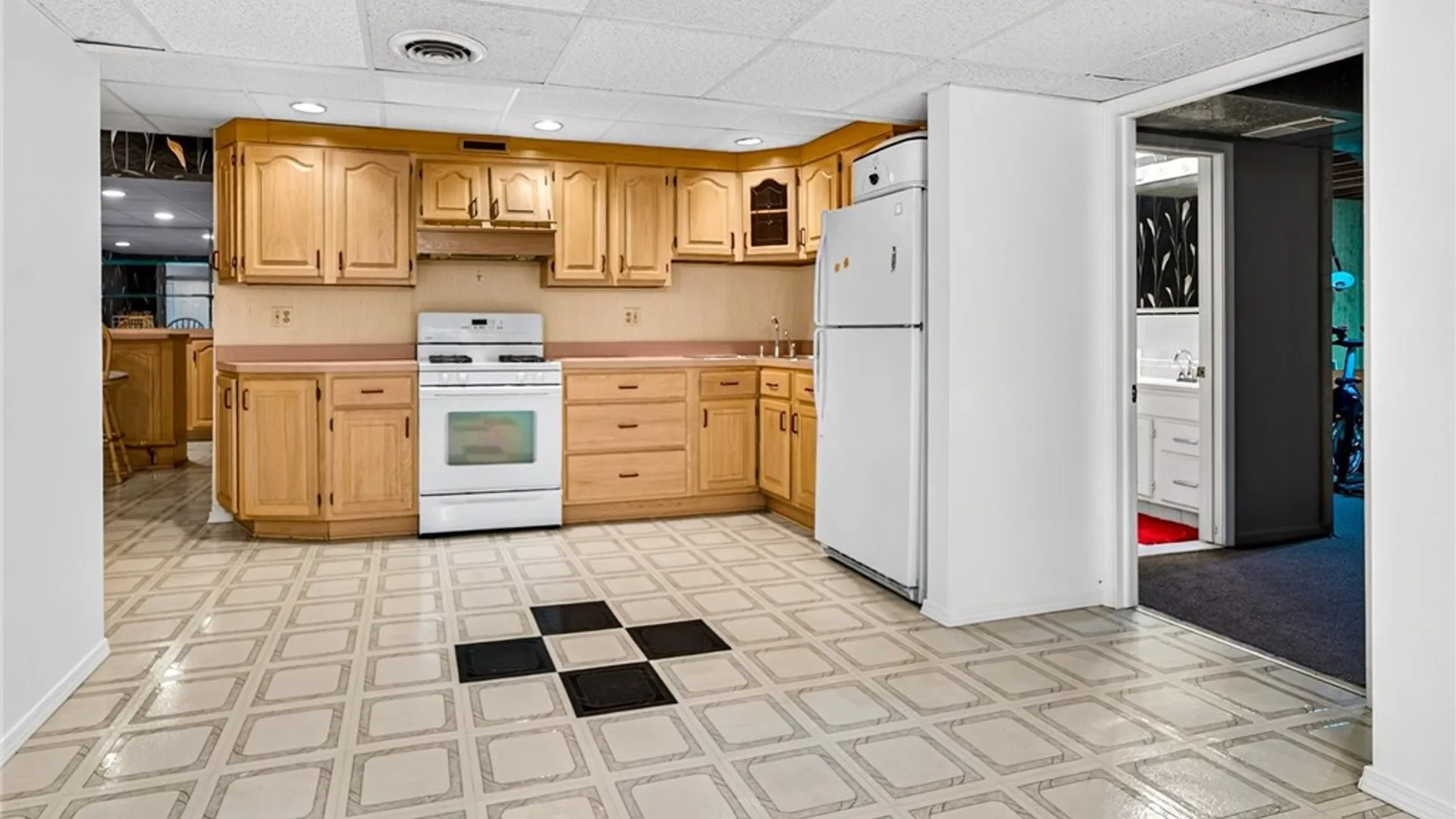 Property at 260 White Rabbit Trail, Greece, NY 14612 40