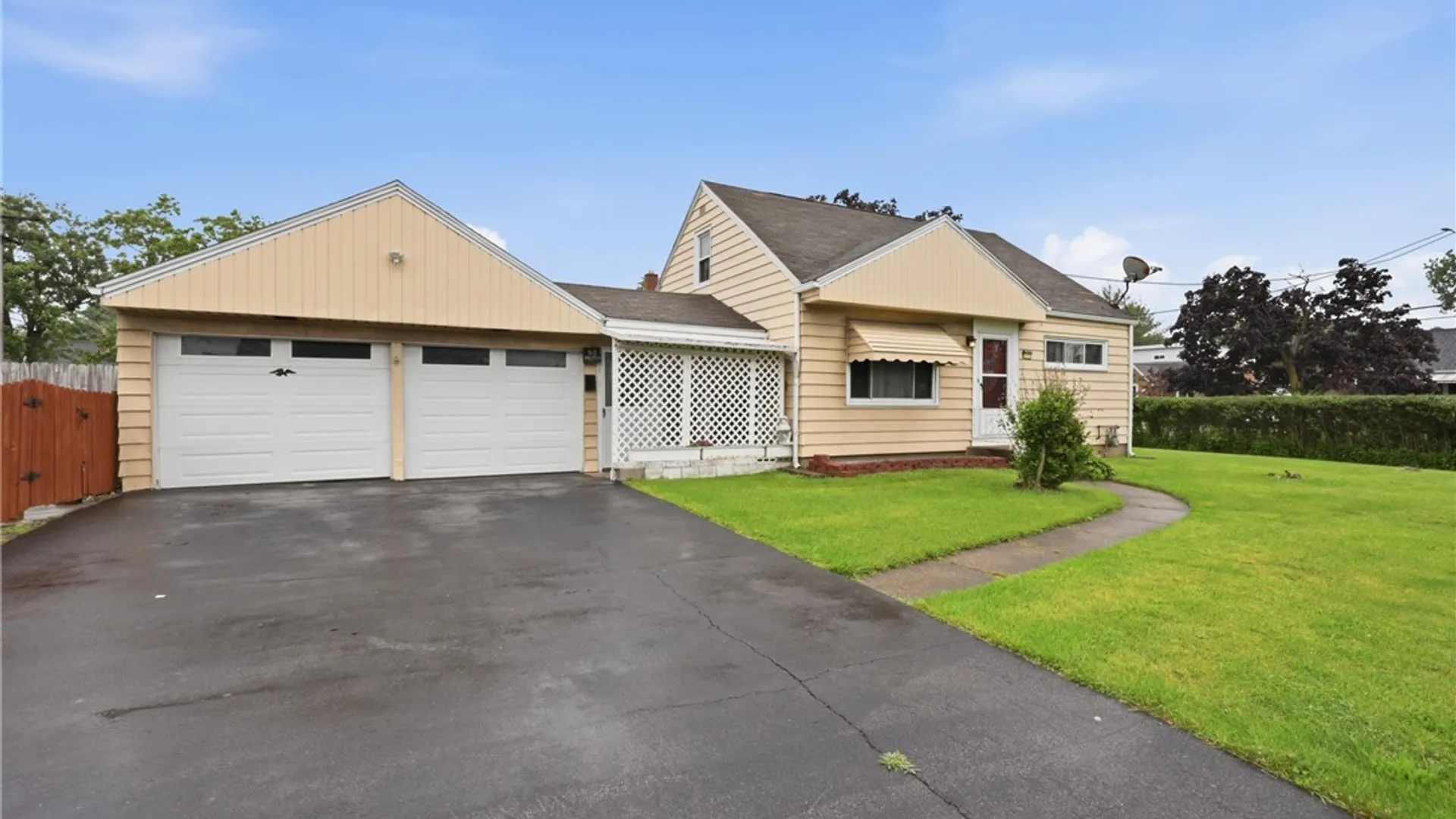 Property at 512 Huth Road, Cheektowaga, NY 14225 2