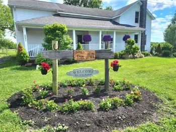 Property at 6097 Seufert Road, Orchard Park, NY 14127