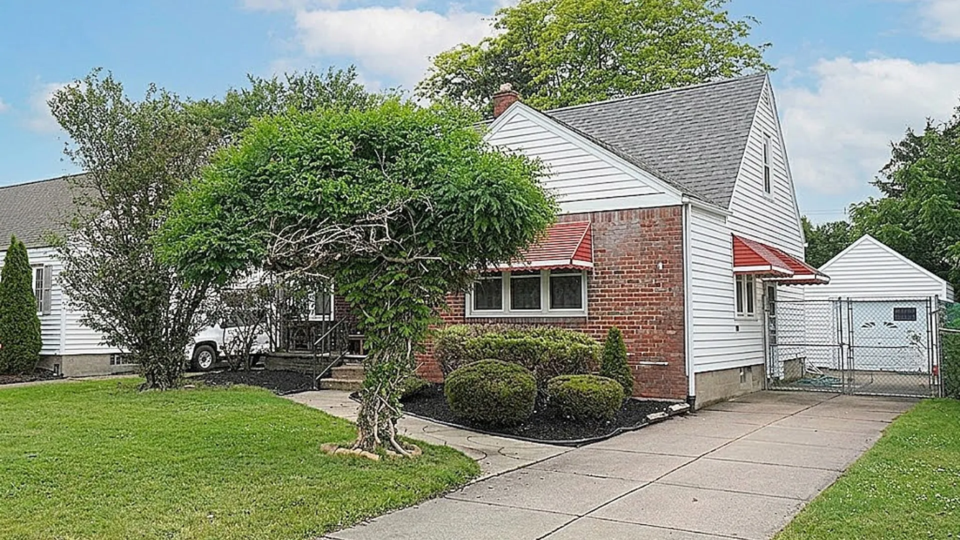 Property at 256 Clark Street, Tonawanda, NY 14223 2