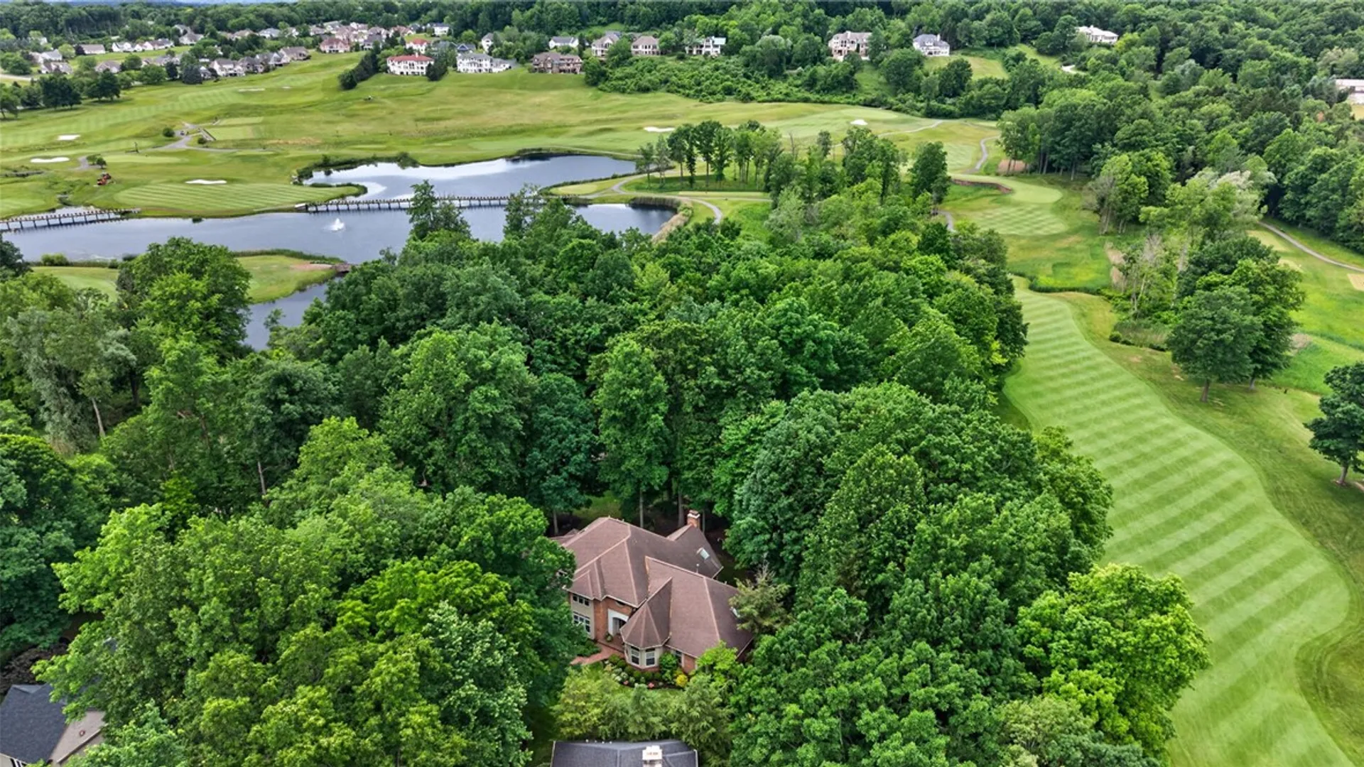 Property at 12 Buck Thorn Run, Victor, NY 14564 47