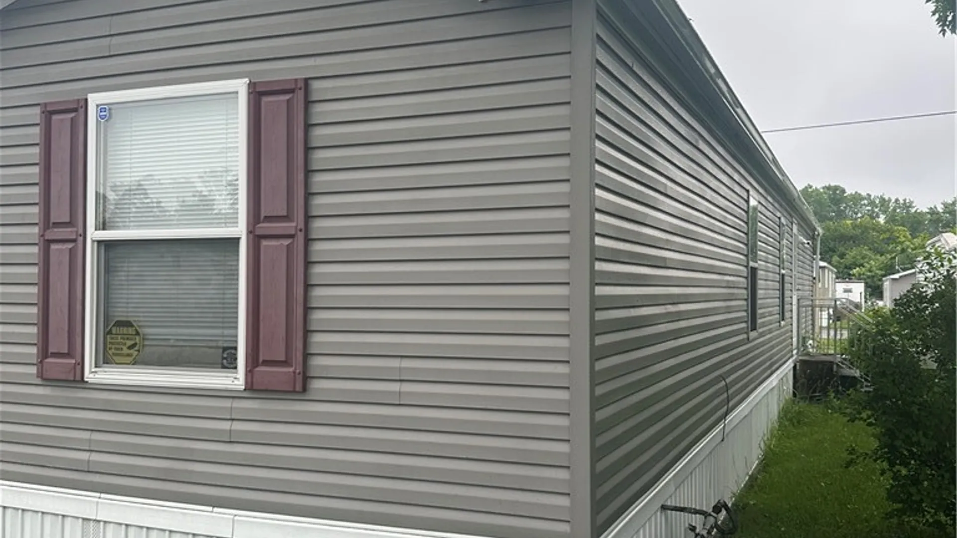 Property at 611 C Street, Niagara Falls, NY 14304 2