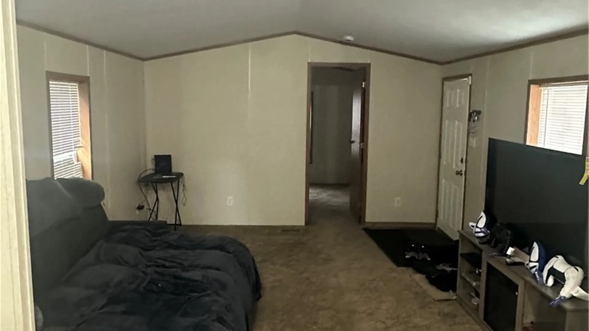 Property at 611 C Street, Niagara Falls, NY 14304 7