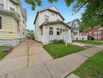 1425 Kenmore Avenue, Tonawanda, NY 14217