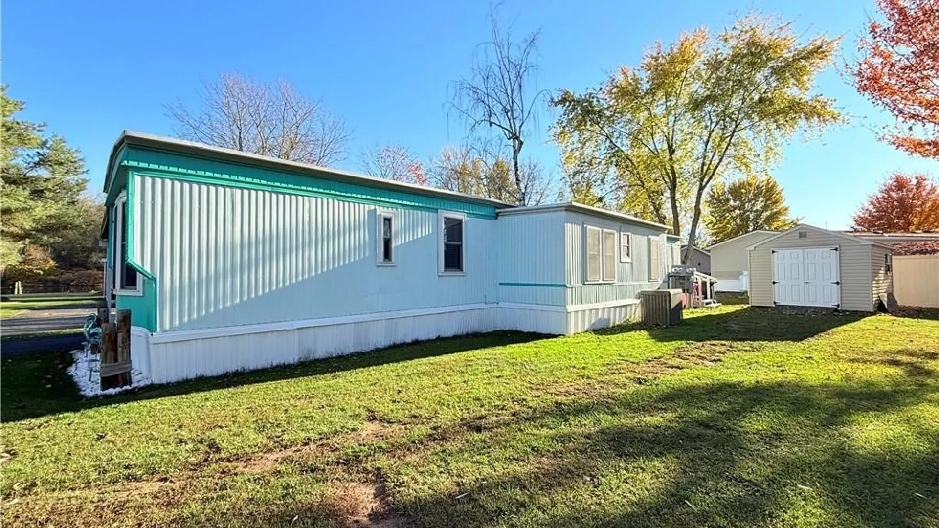 Property at 24 Driftwood Lane, Vienna, NY 13157 4