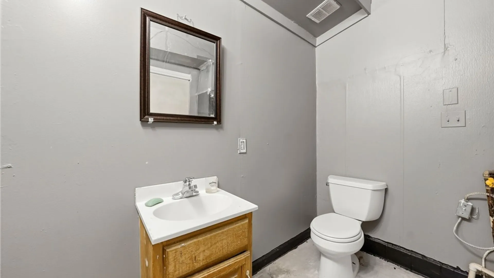 Property at 577 Ontario Street, Buffalo, NY 14207 11