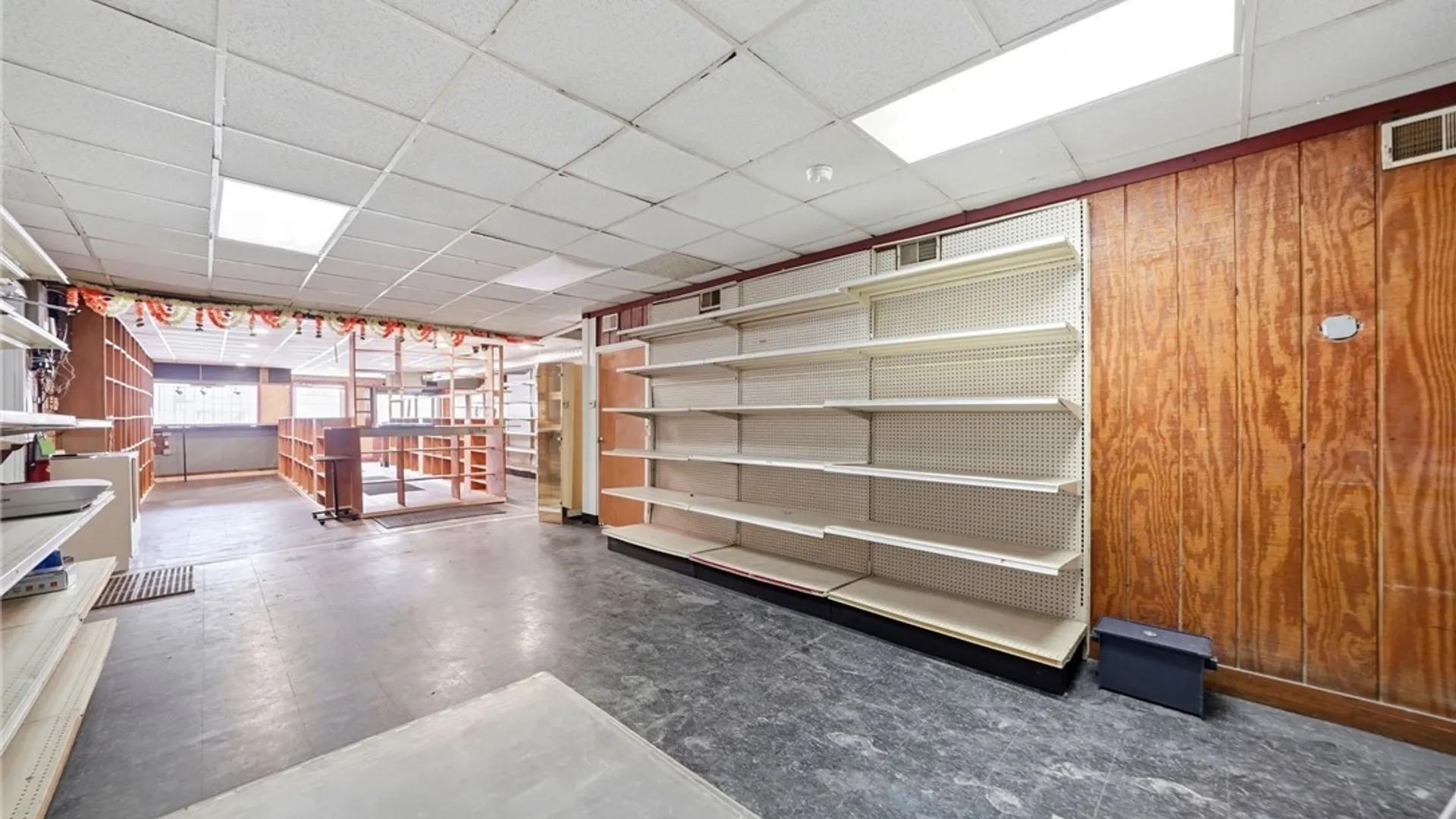 Property at 577 Ontario Street, Buffalo, NY 14207 27
