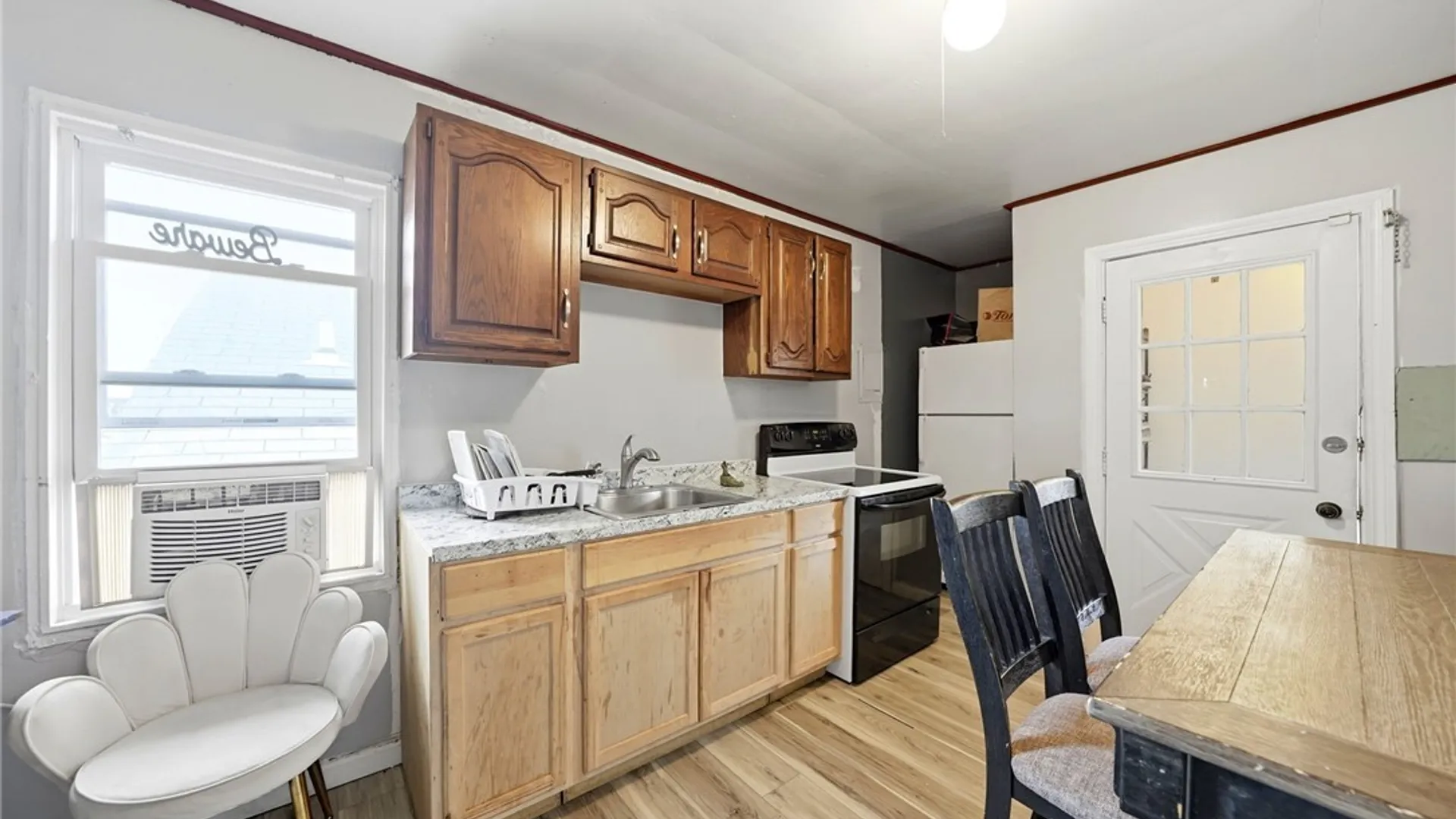 Property at 577 Ontario Street, Buffalo, NY 14207 32