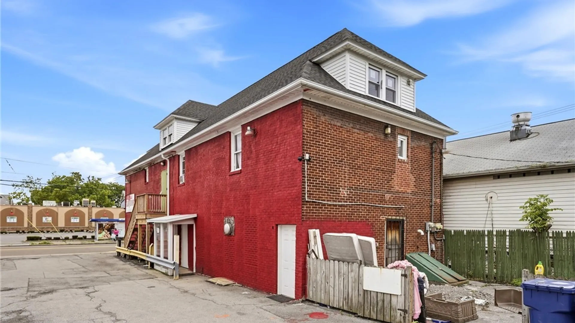 Property at 577 Ontario Street, Buffalo, NY 14207 43