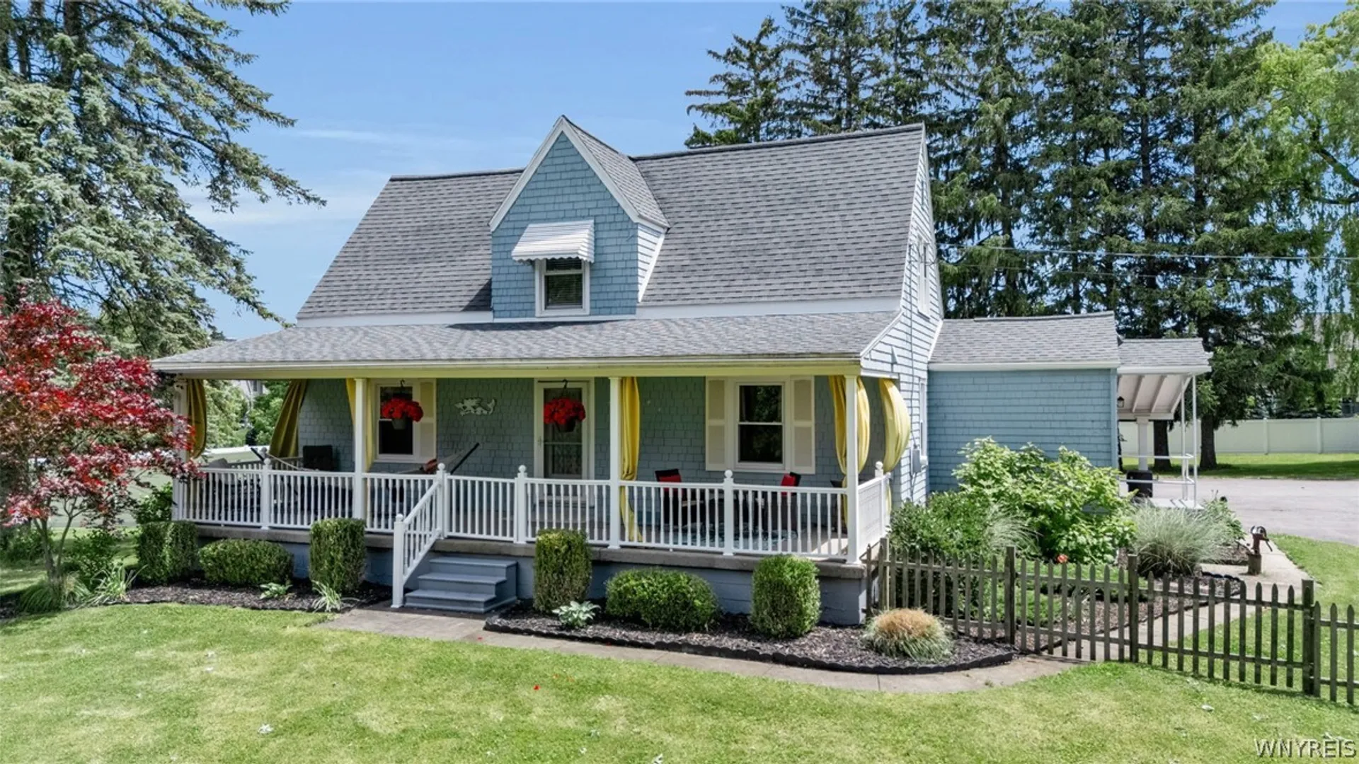 Property at 720 Aurora Street, Lancaster, NY 14086 2