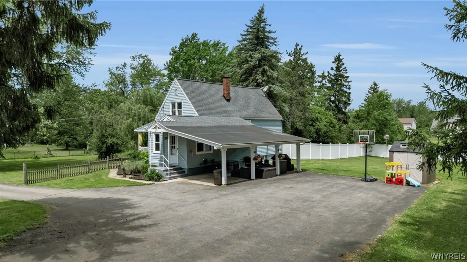 Property at 720 Aurora Street, Lancaster, NY 14086 6