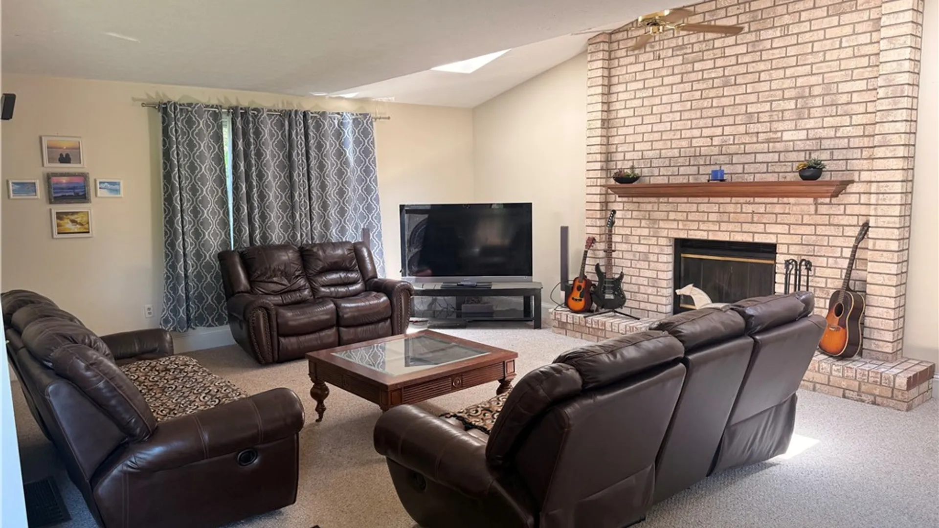 Property at 364 Brush Creek Drive, Greece, NY 14612 3