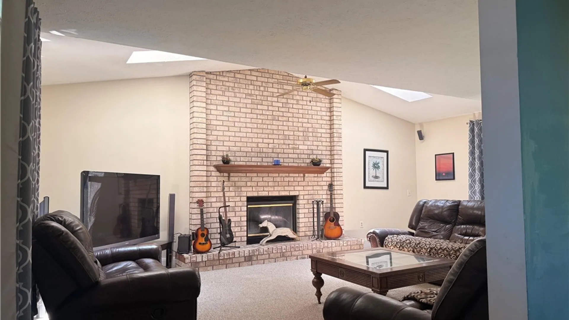 Property at 364 Brush Creek Drive, Greece, NY 14612 4