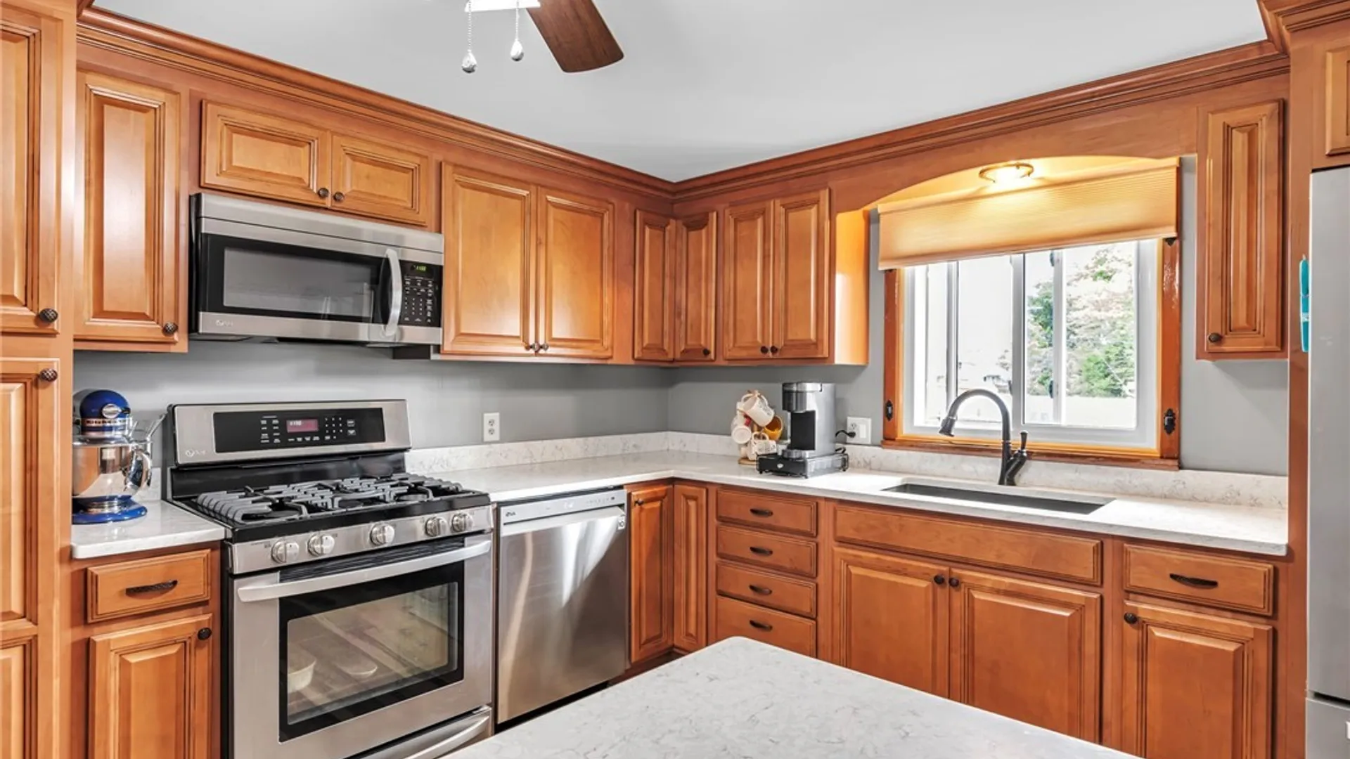 Property at 15 Willow Drive, West Seneca, NY 14224 19