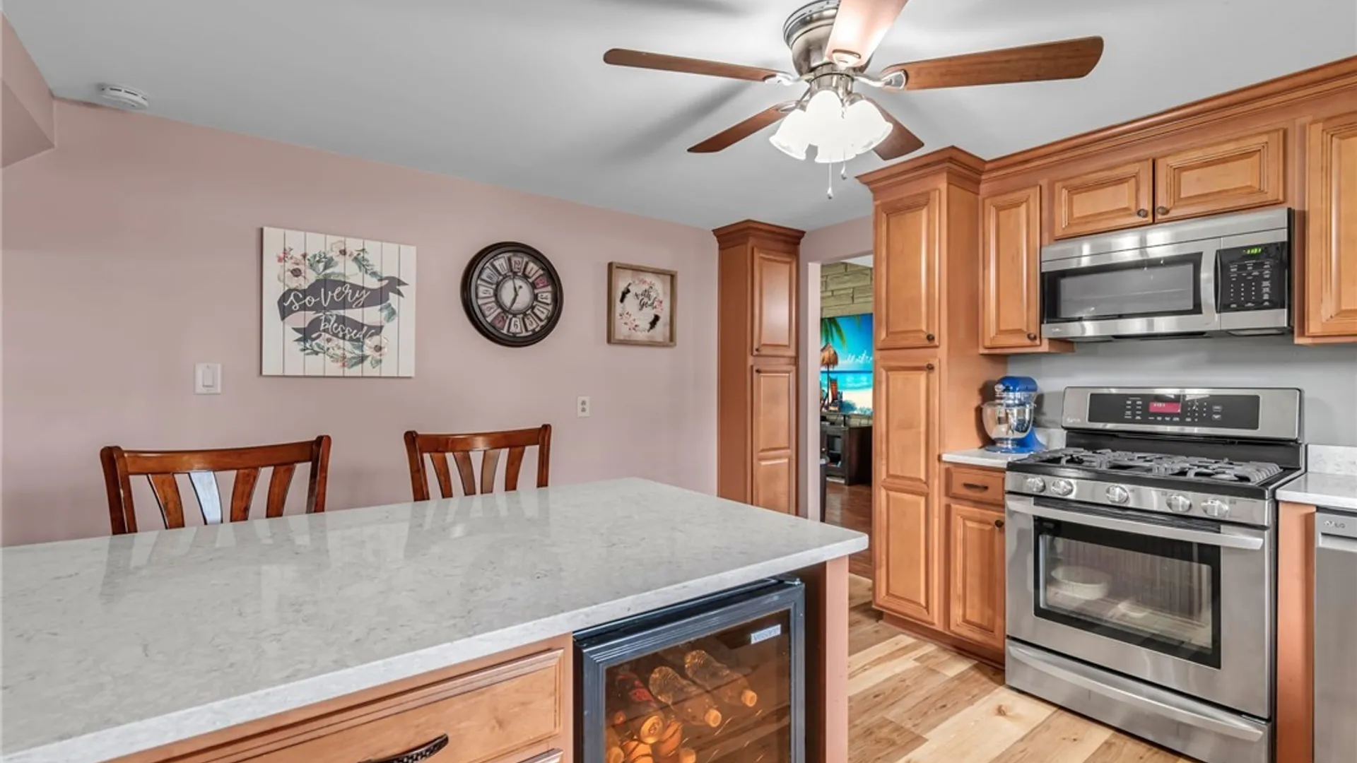 Property at 15 Willow Drive, West Seneca, NY 14224 22